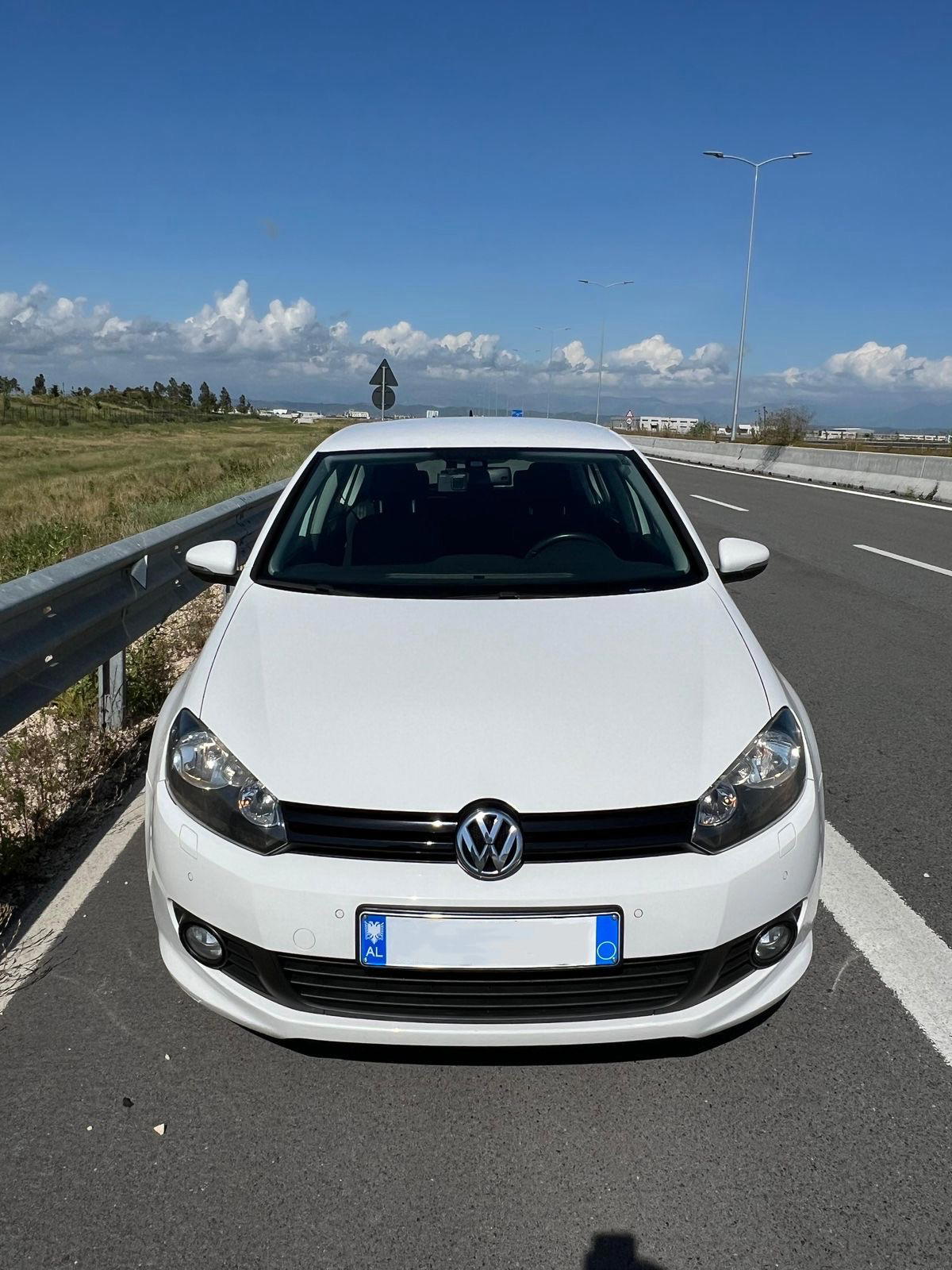 Volkswagen Golf RentX Albania
