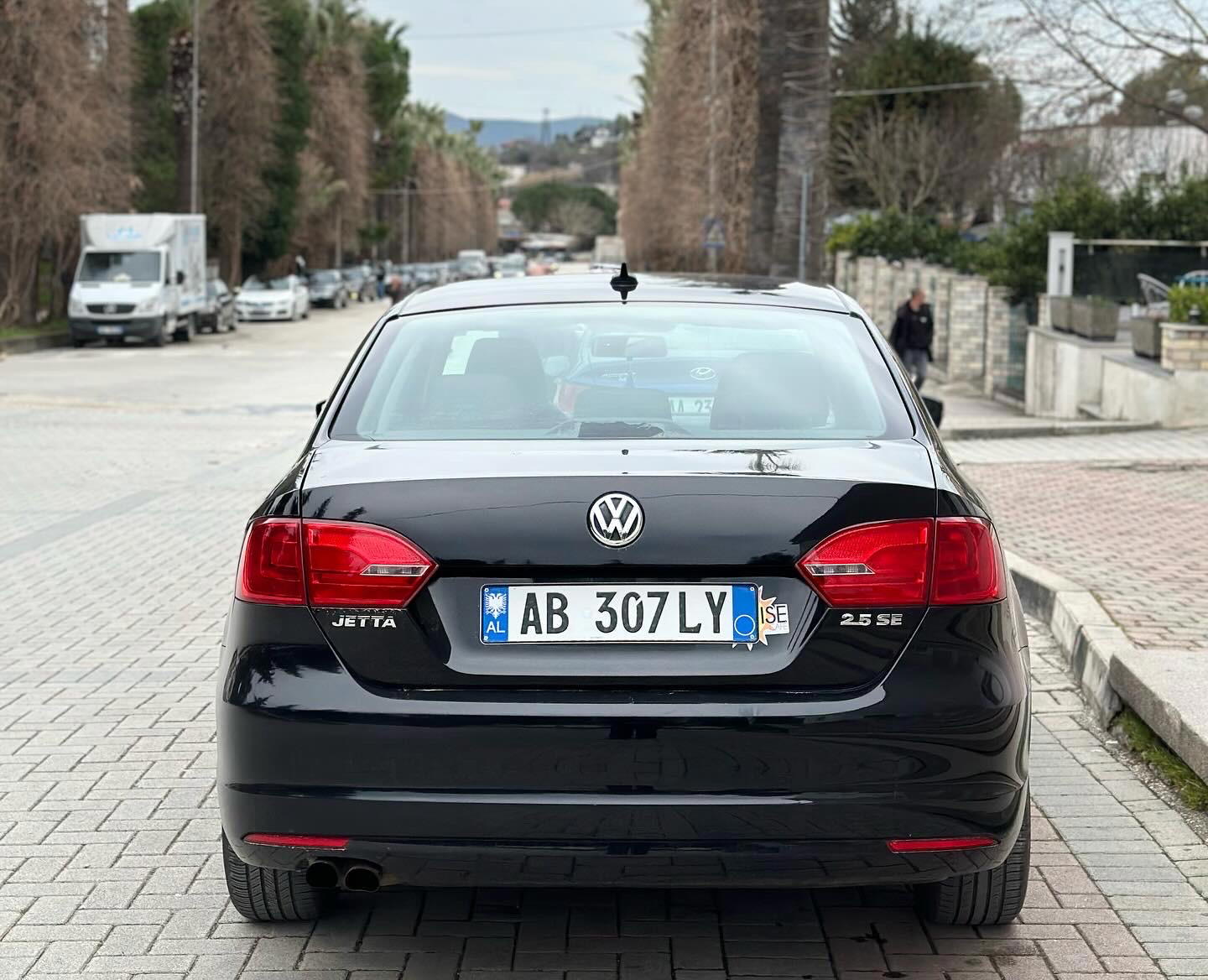 Volkswagen Jetta - photo 3