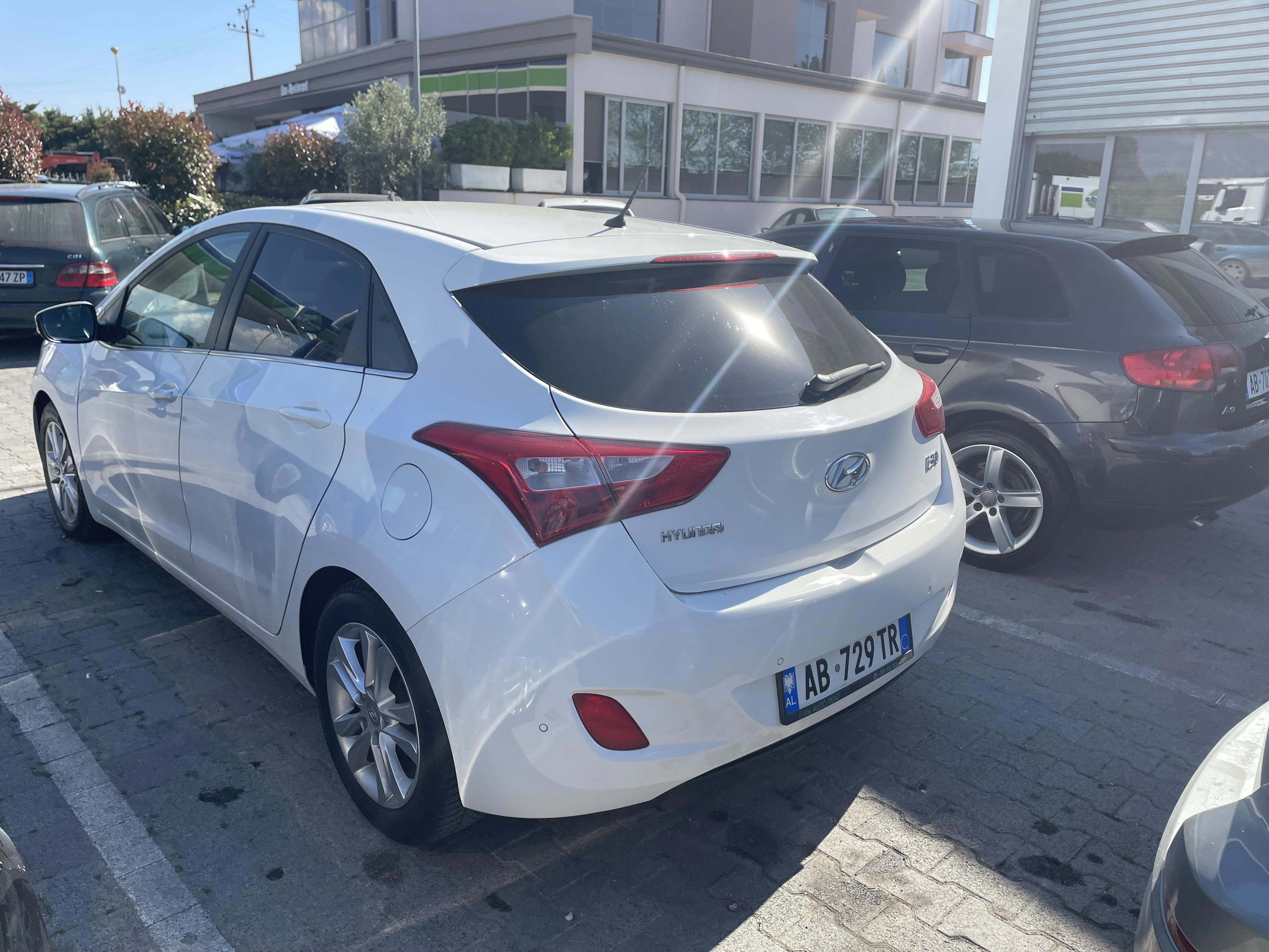Hyundai I30 - photo 4