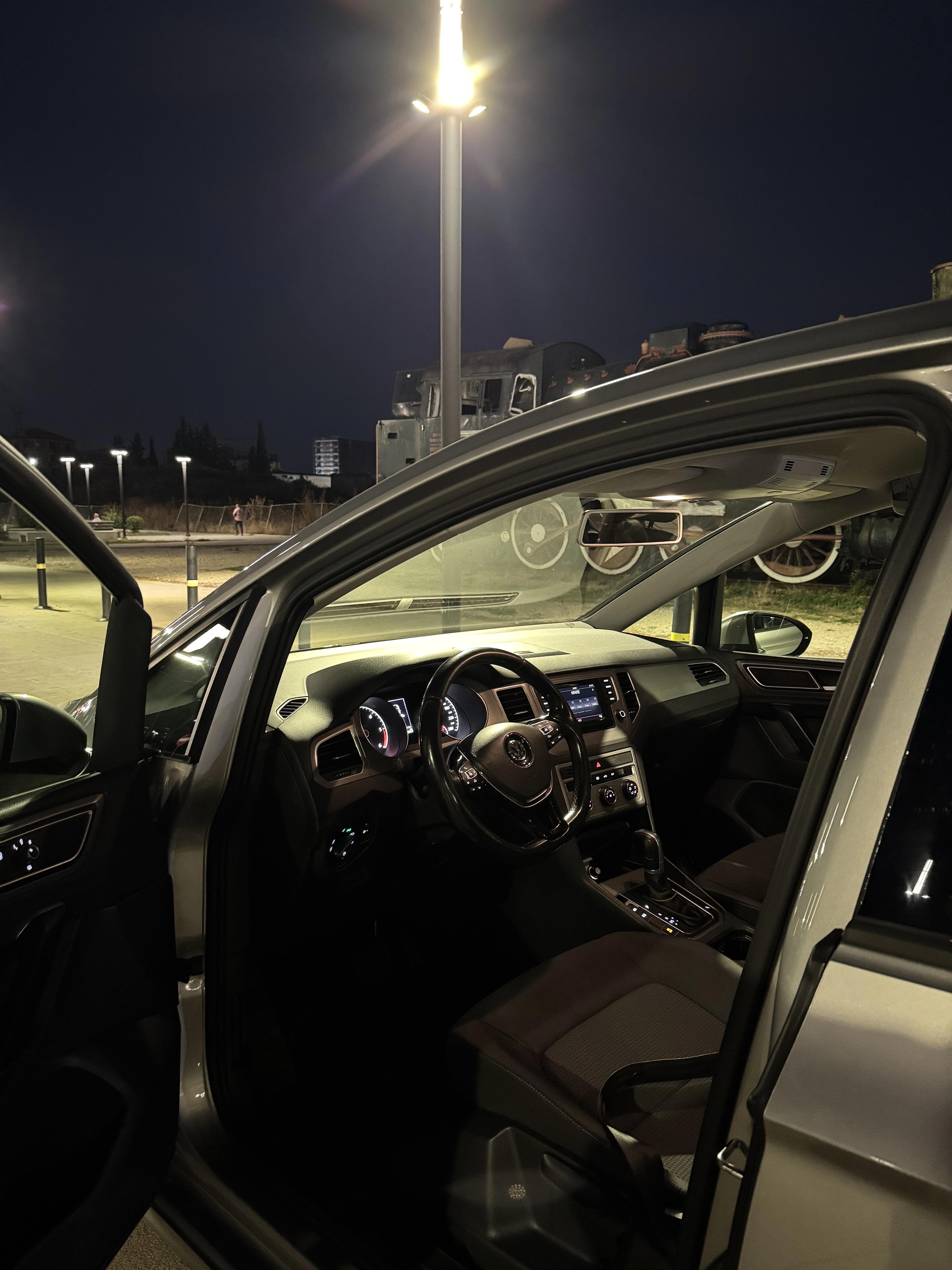 Volkswagen Golf - photo 4