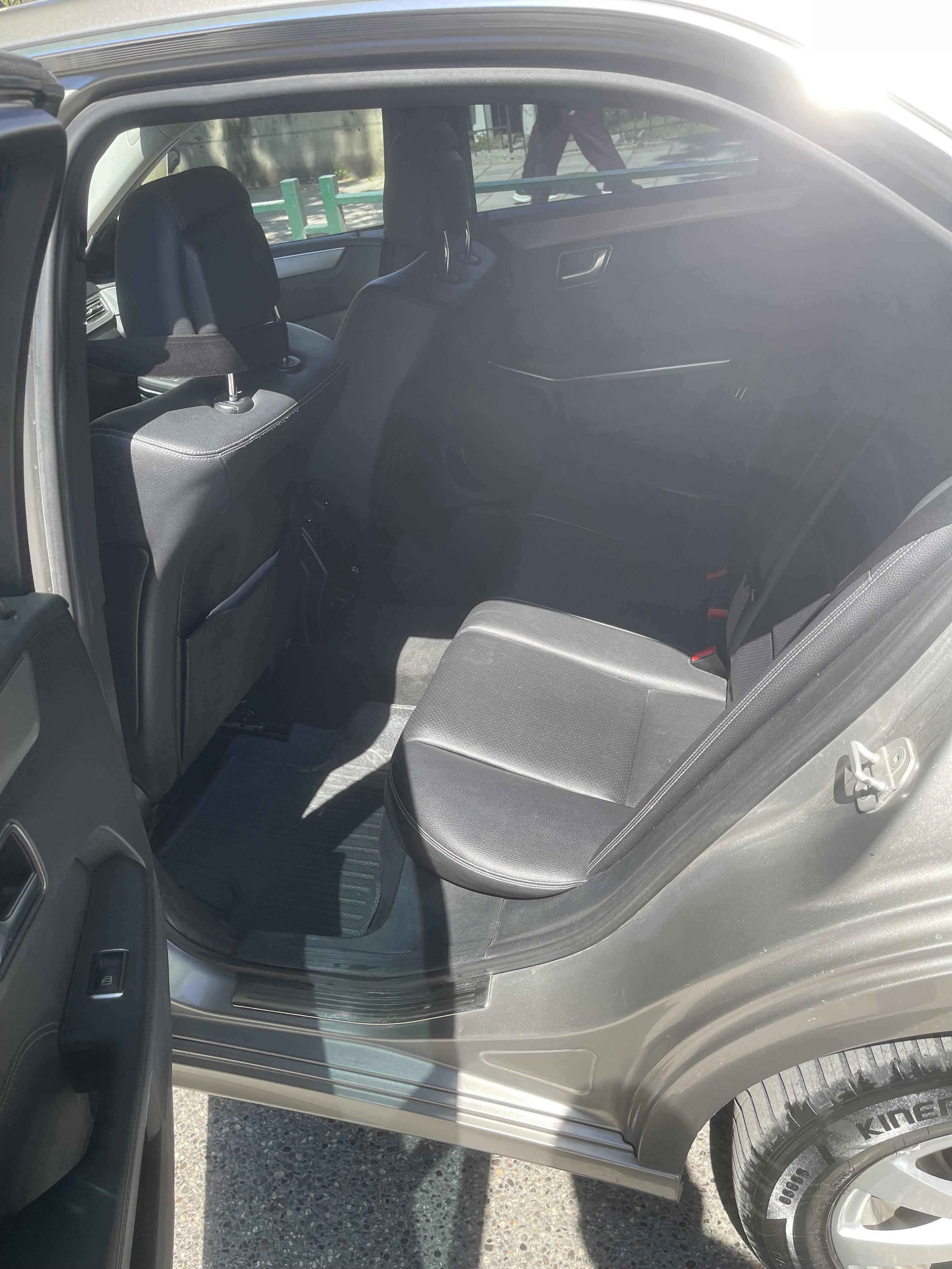 Mercedes-Benz E-Class - photo 4