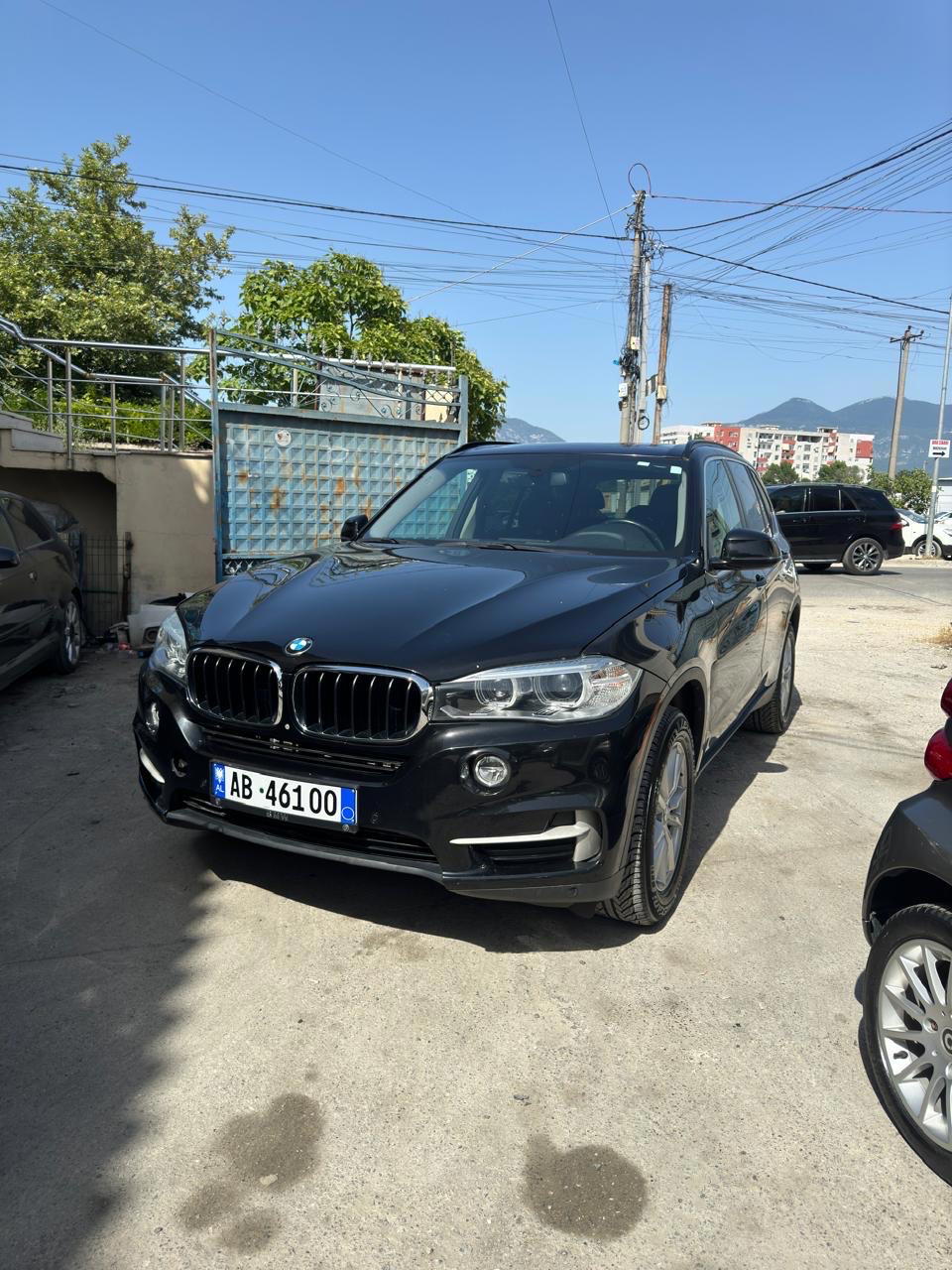 BMW X5 - main photo