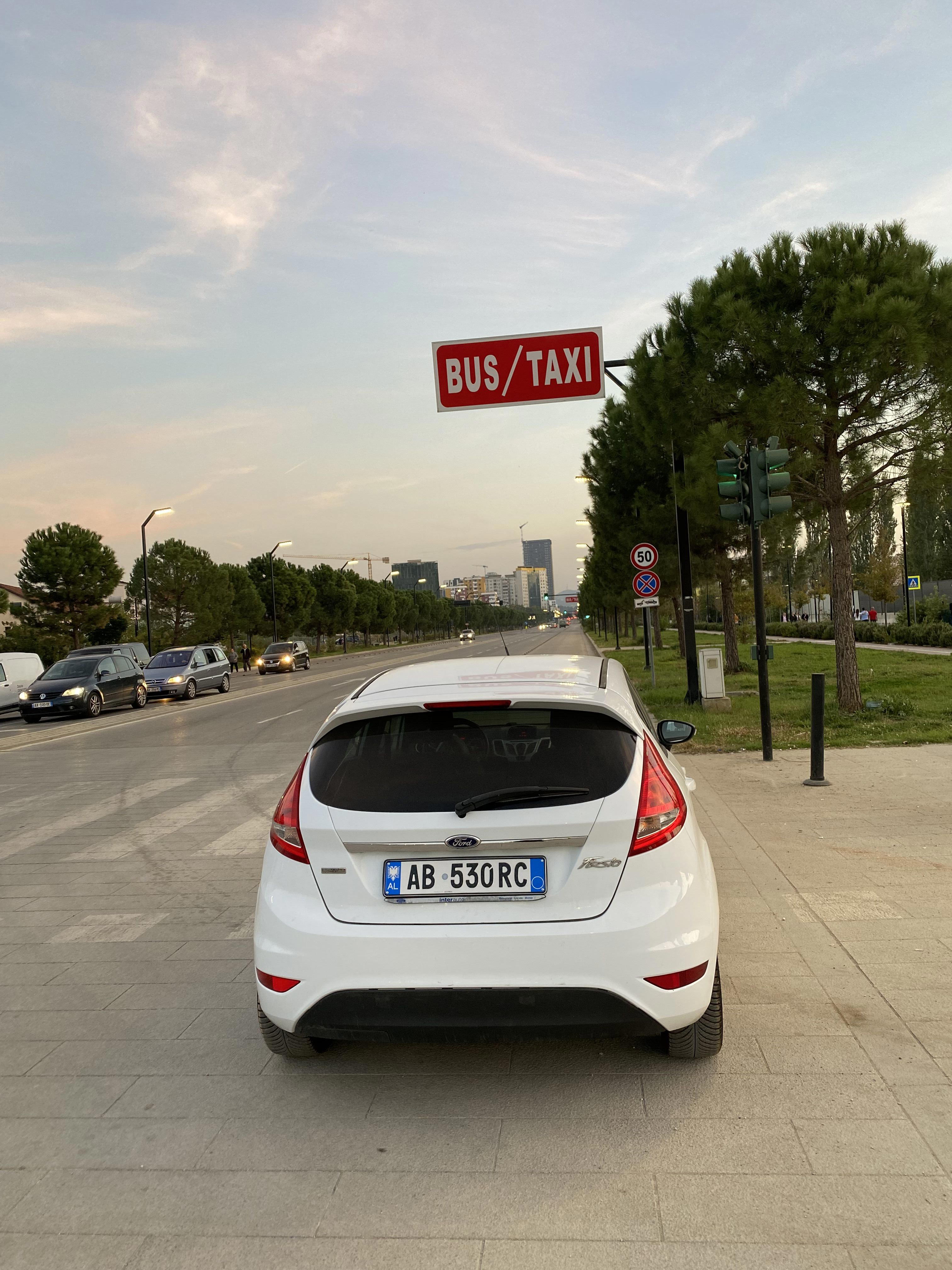 Ford Fiesta - photo 4