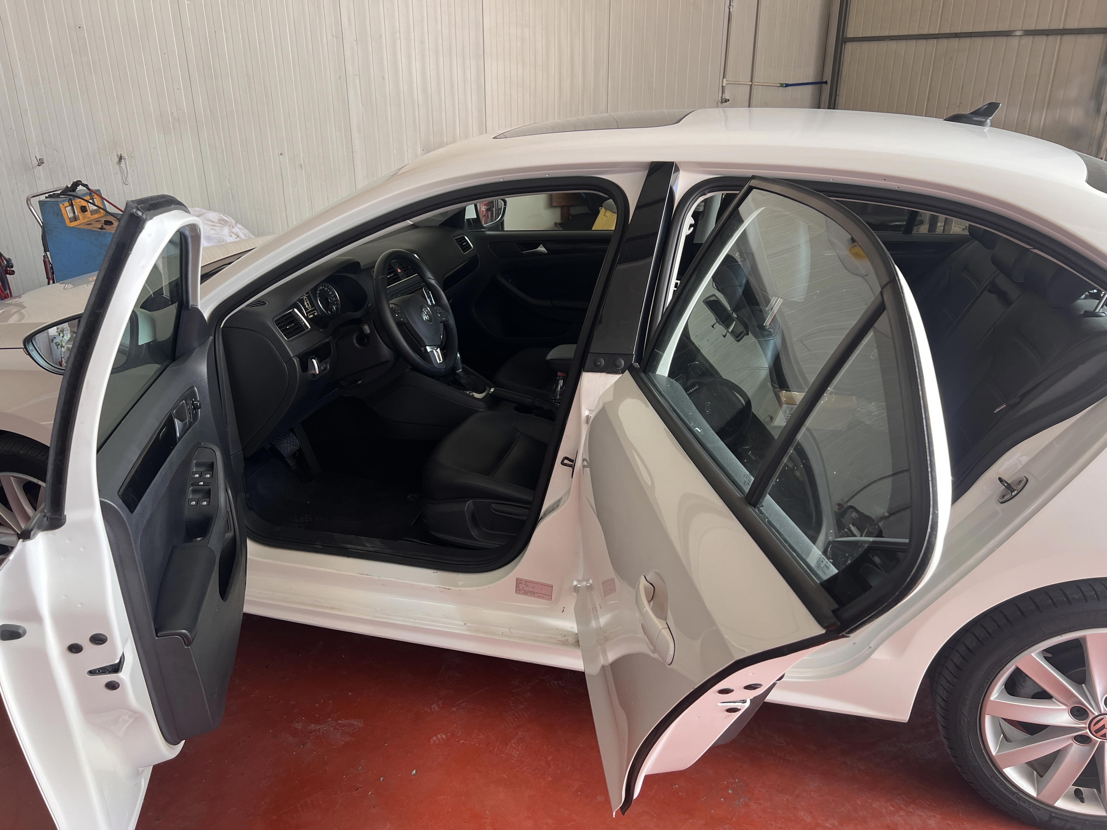 Volkswagen Jetta - photo 3