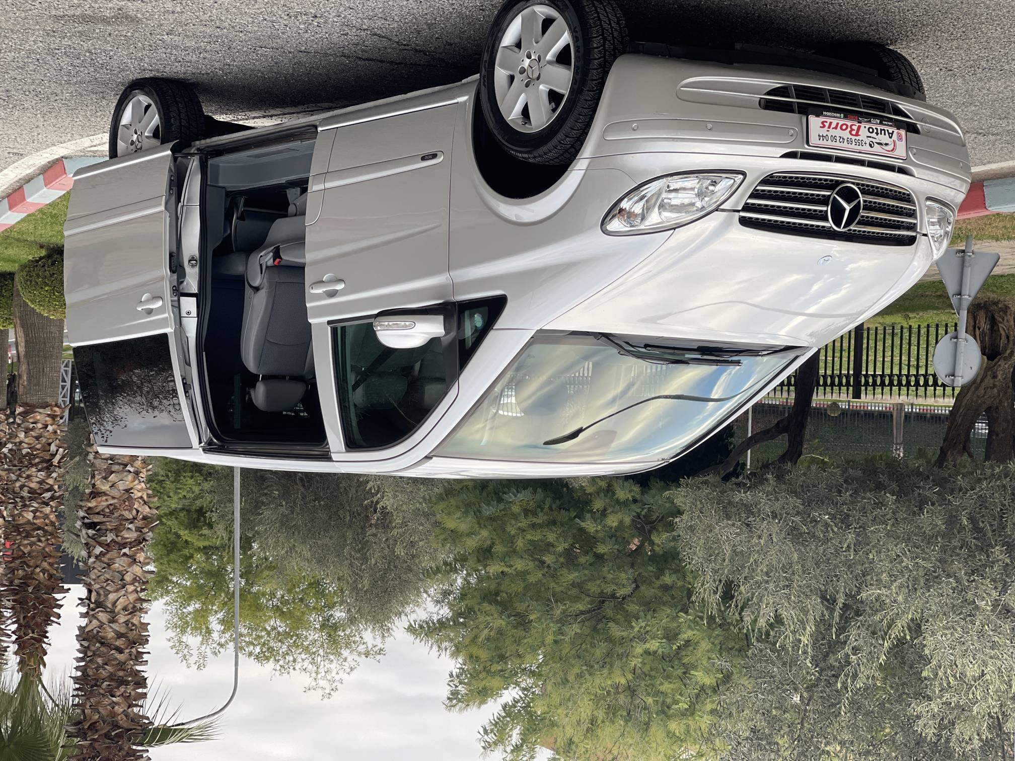Mercedes-Benz V Class for rent