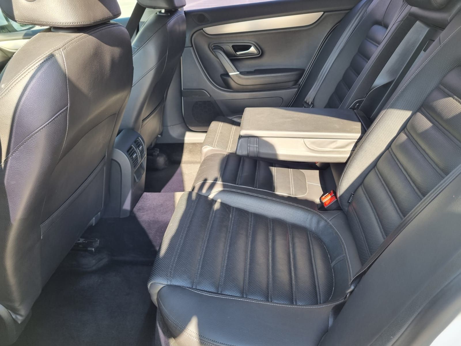 Volkswagen Passat - photo 4