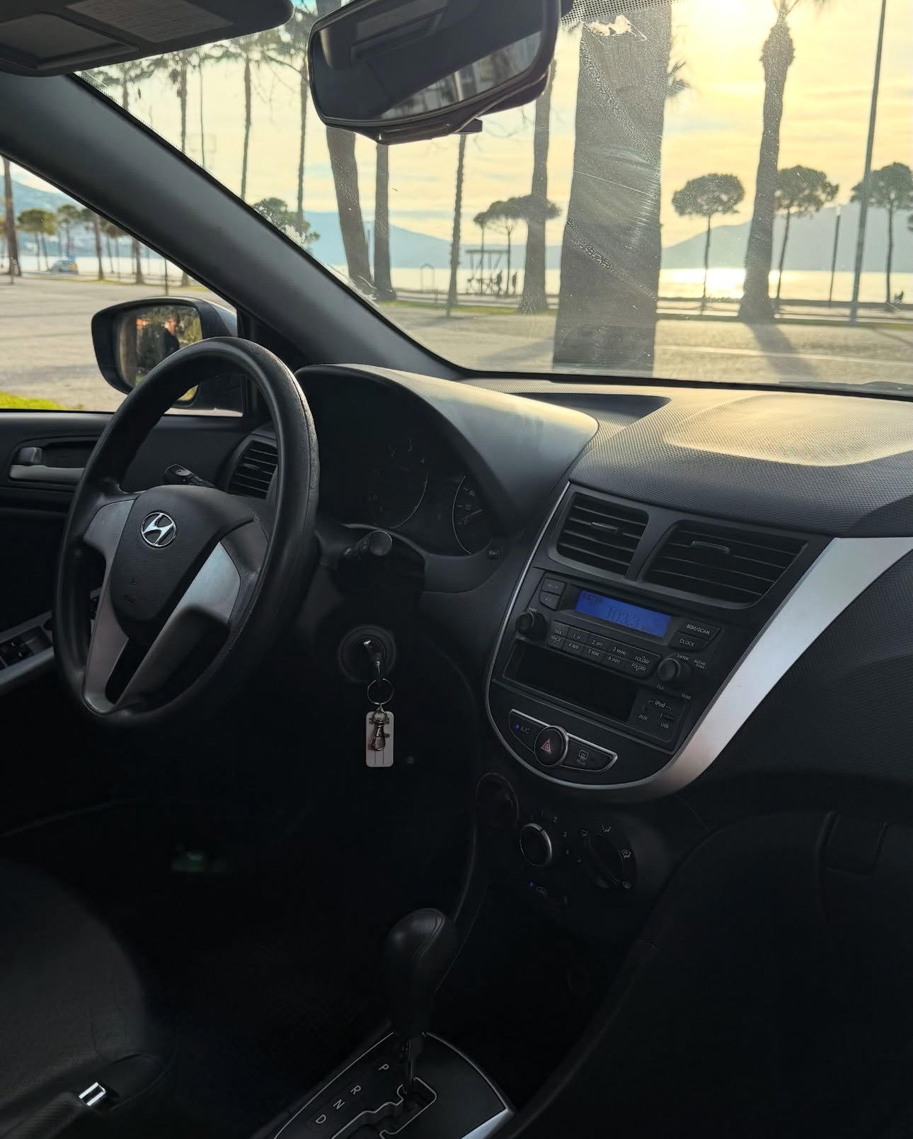 Hyundai Accent - photo 4