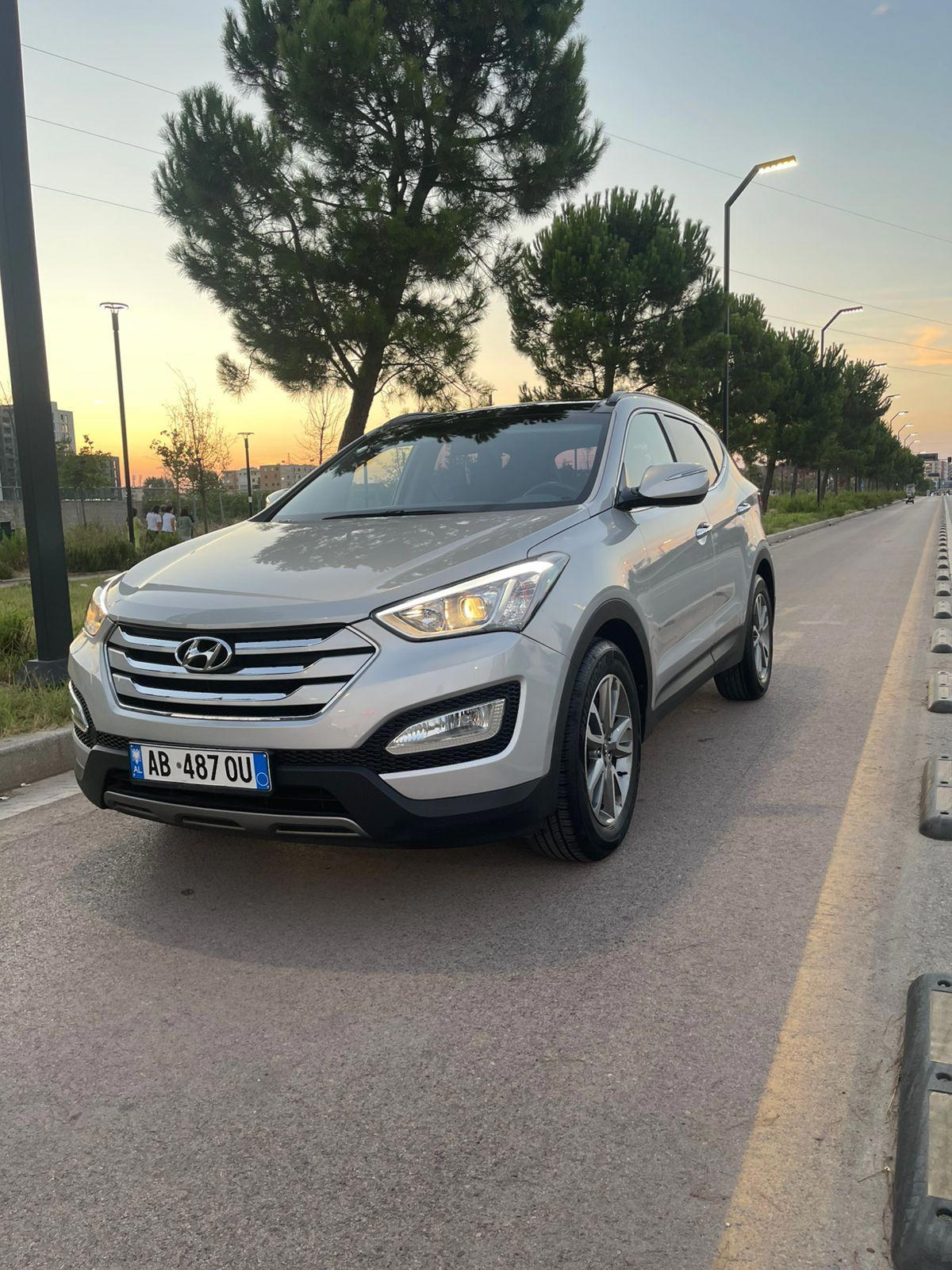 Hyundai Santa Fe XL - main photo