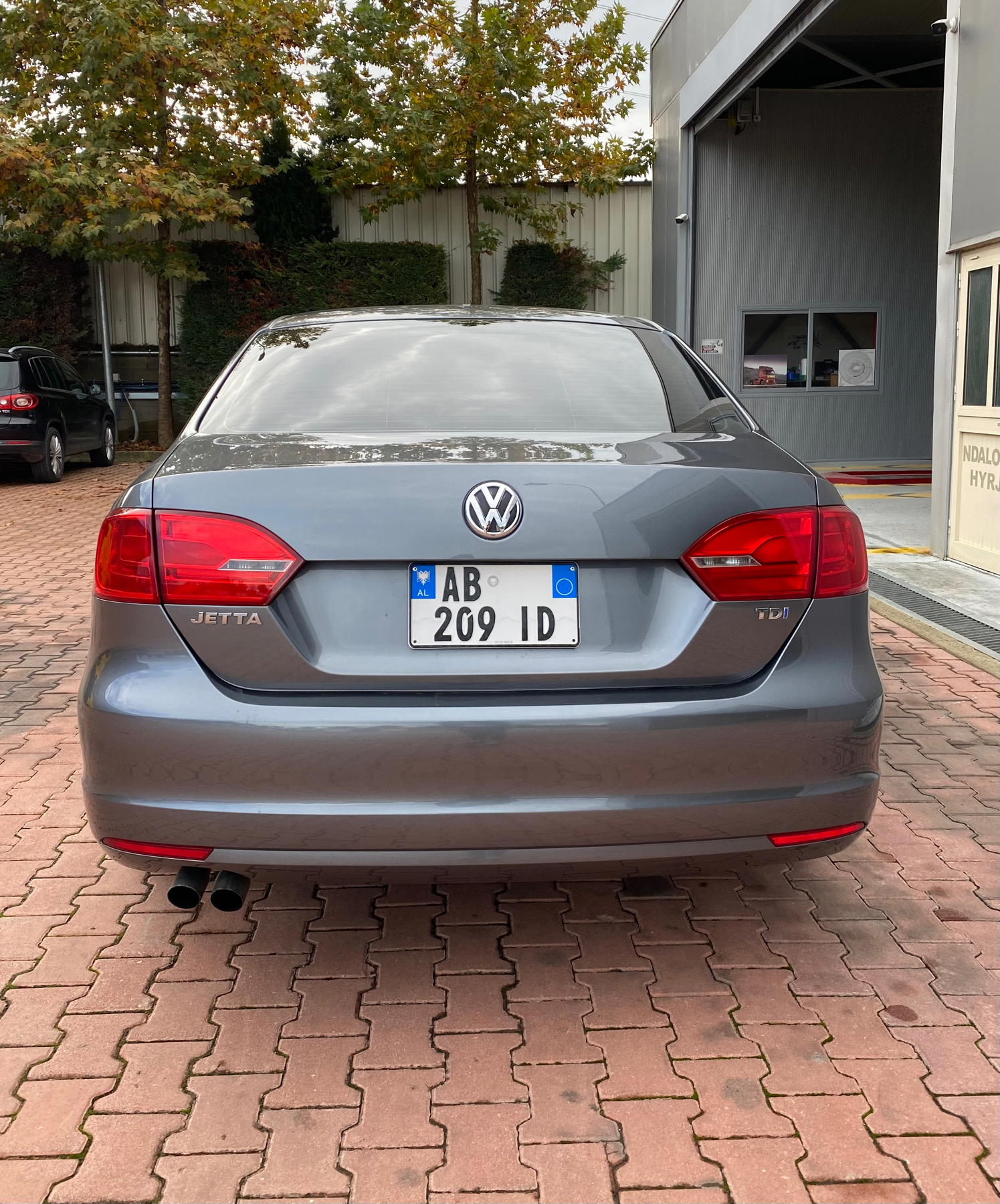 Volkswagen Jetta - photo 4