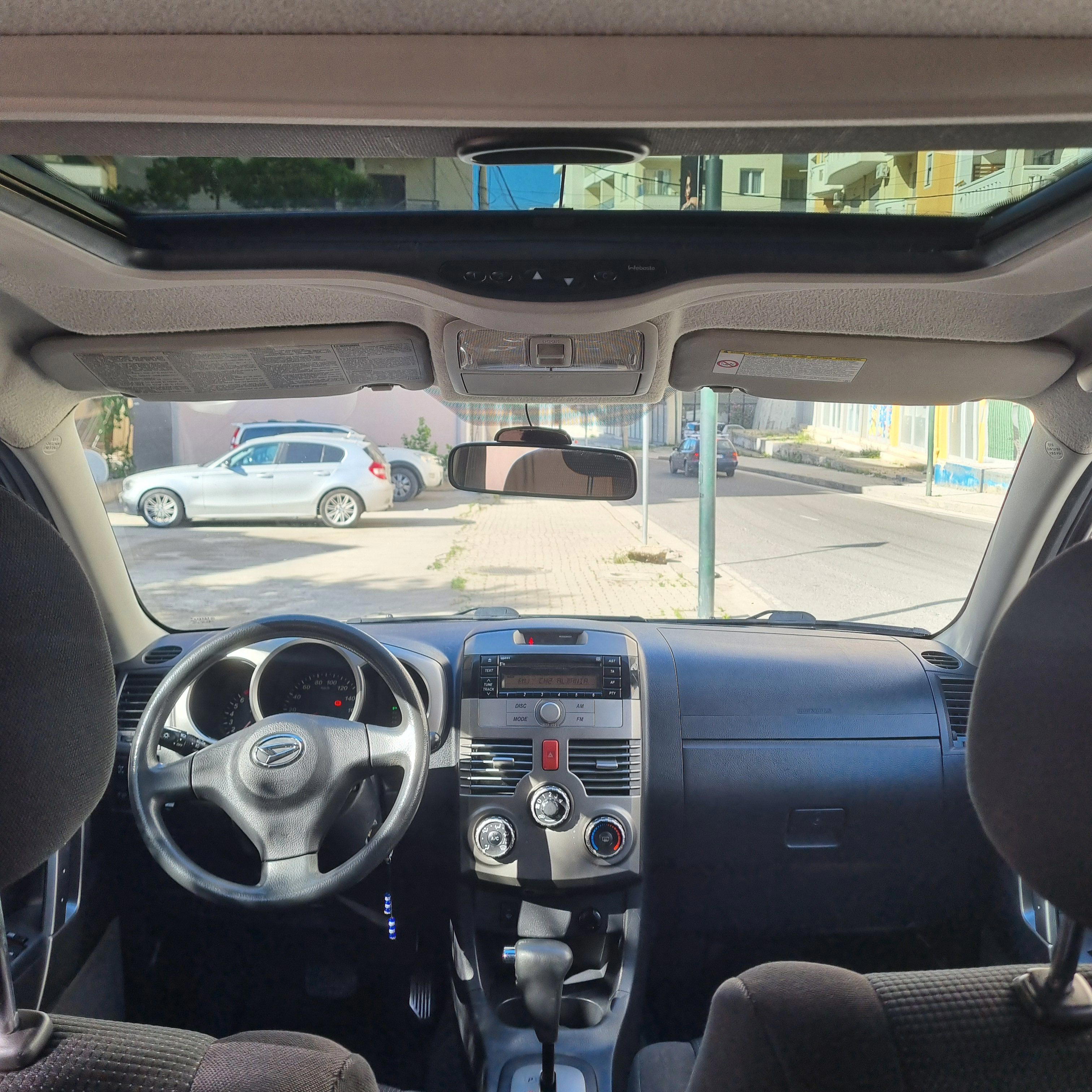 Daihatsu Rocky - photo 4