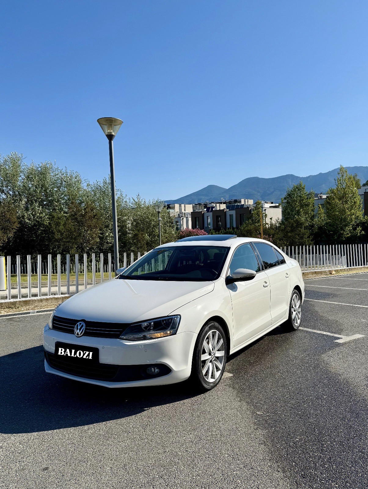 Volkswagen Jetta - photo 4