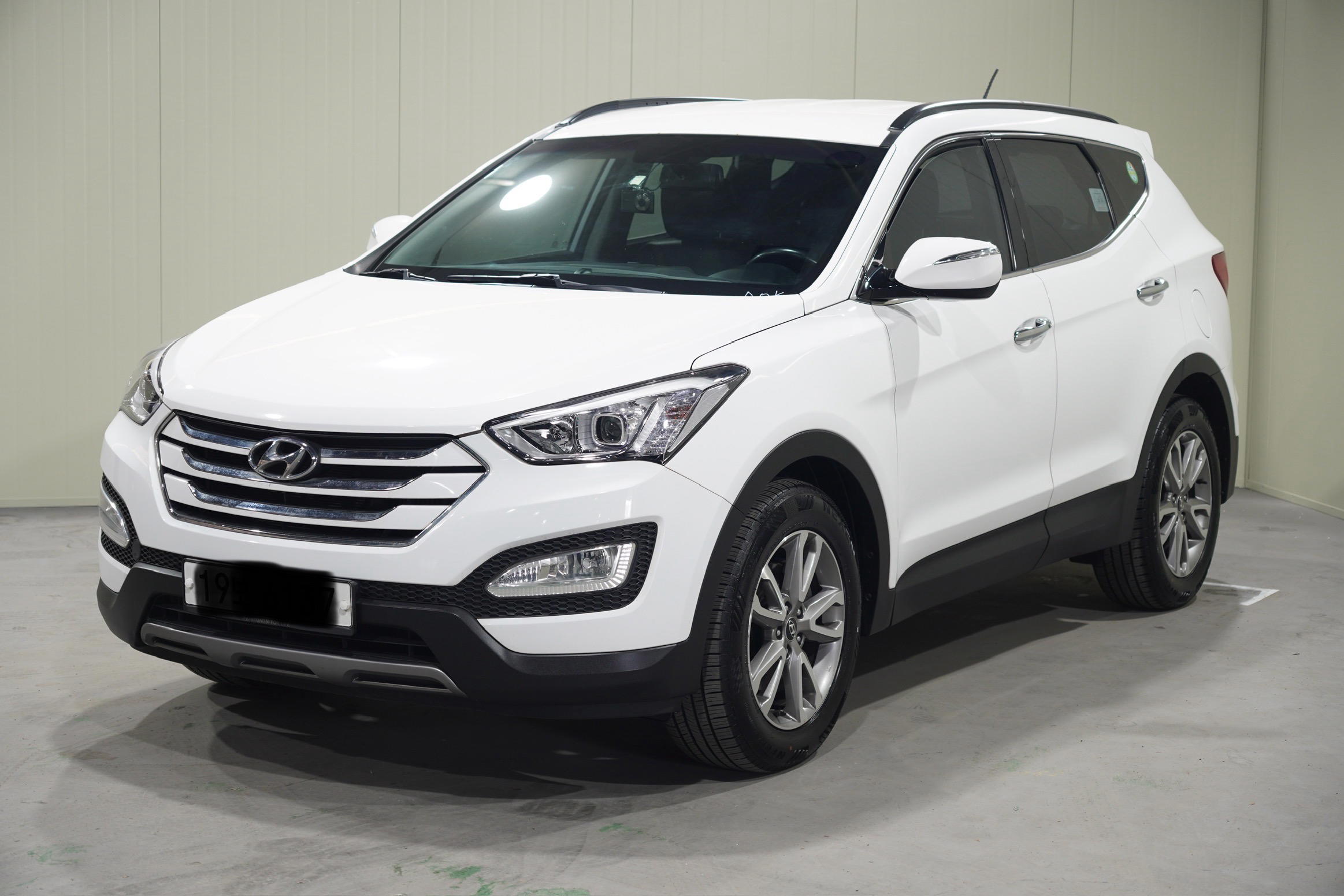 Hyundai Santa Fe - main photo
