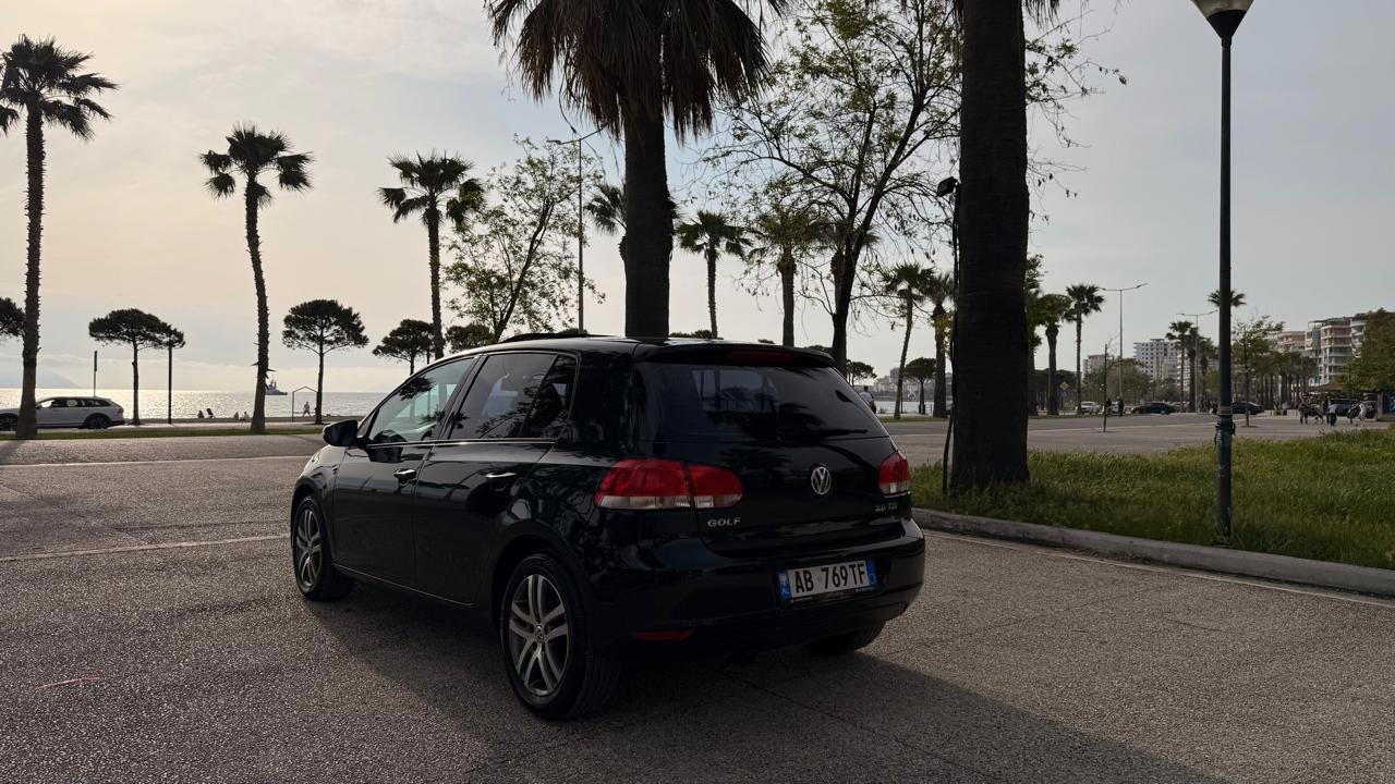 Volkswagen Golf - photo 4