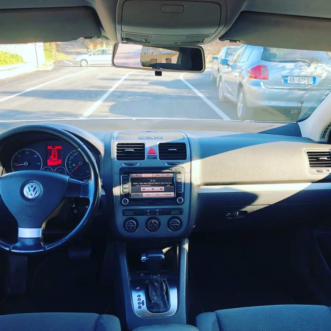 Volkswagen Golf RentX Albania