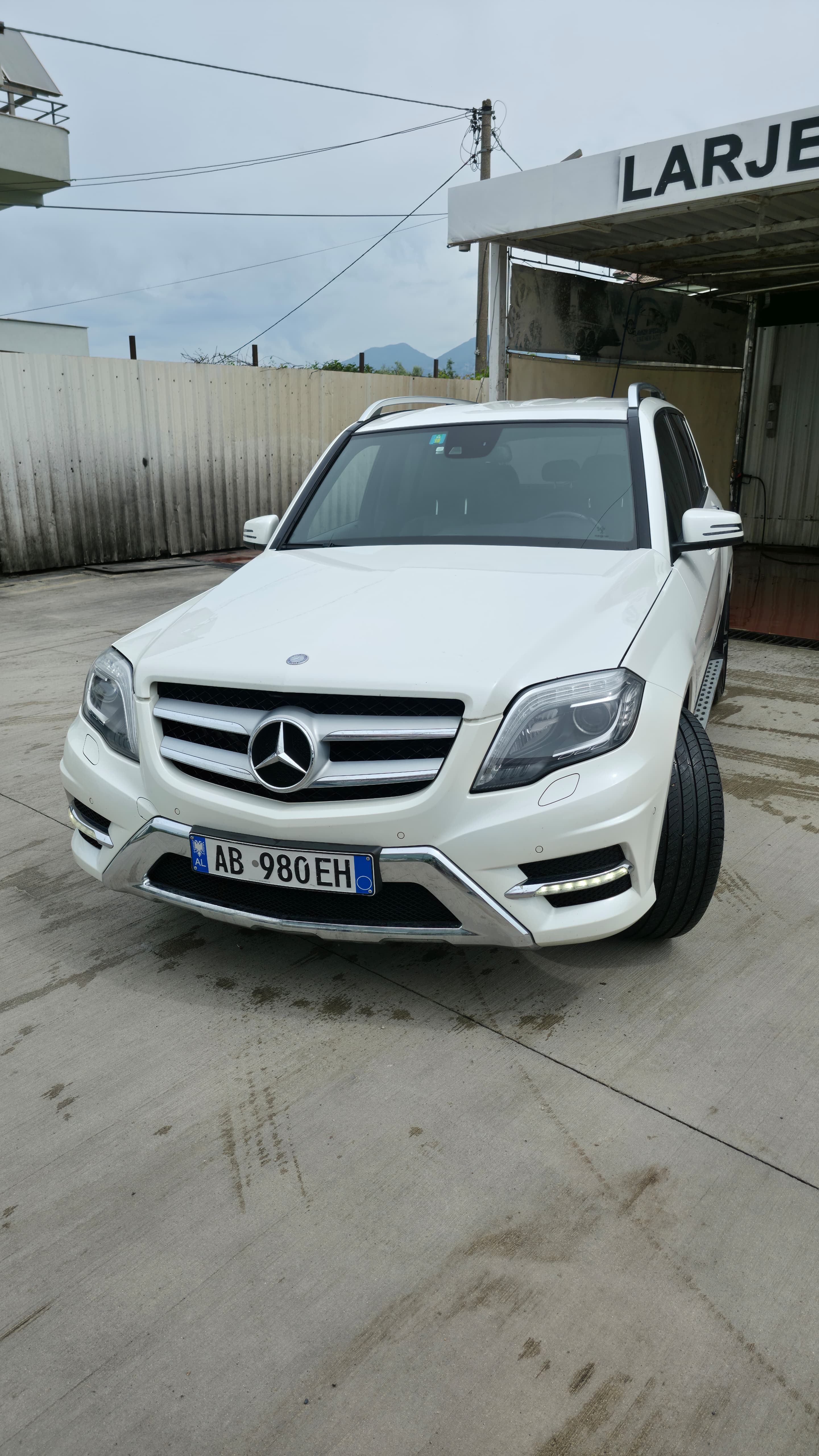 Mercedes-Benz GLK-Class - main photo