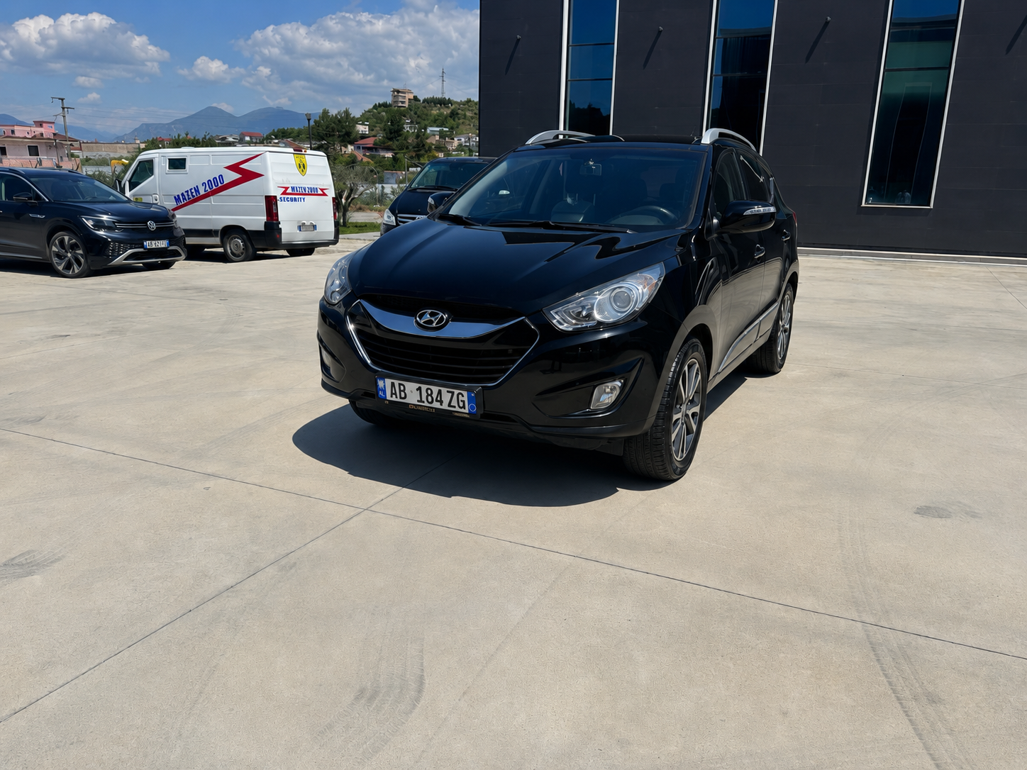 Hyundai Tucson - main photo