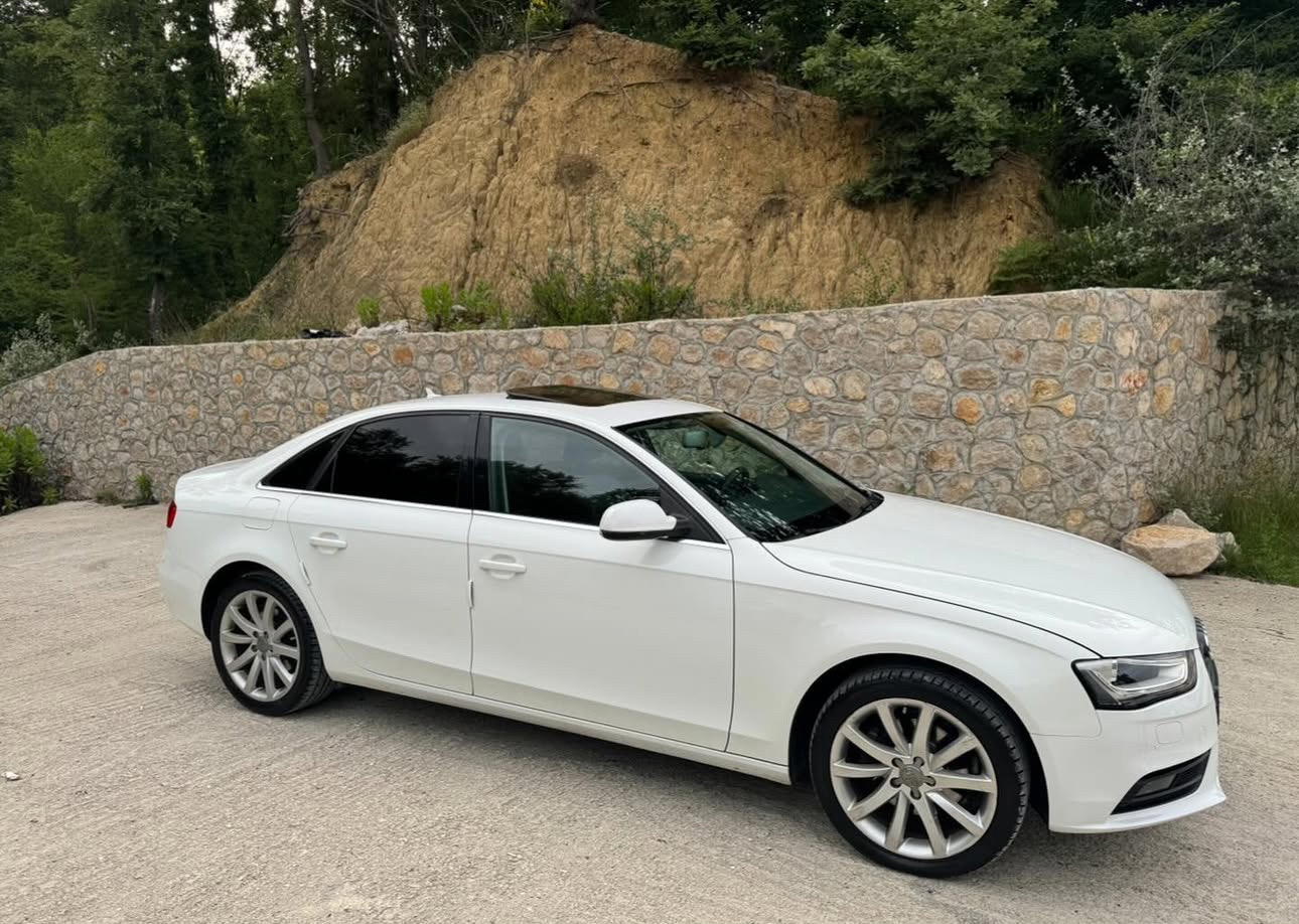 Audi A4 - side view