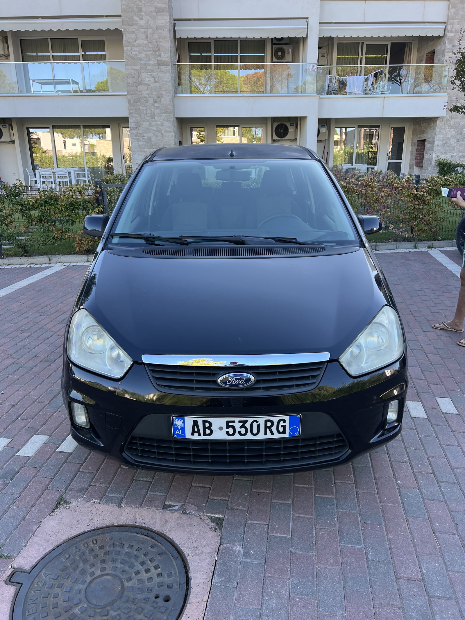 Ford C-MAX Energi RentX Albania