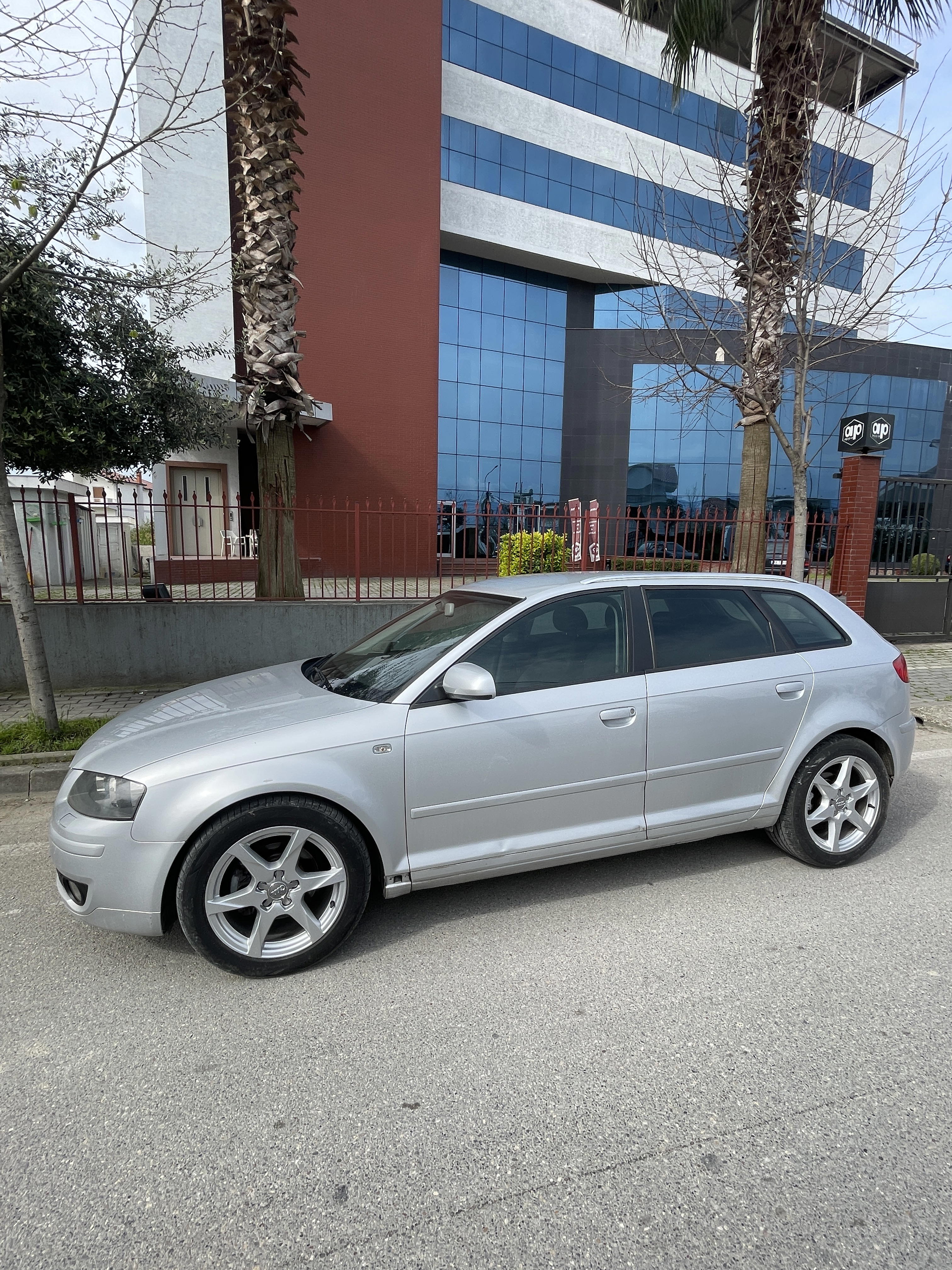 Audi A3 Sportback - side view