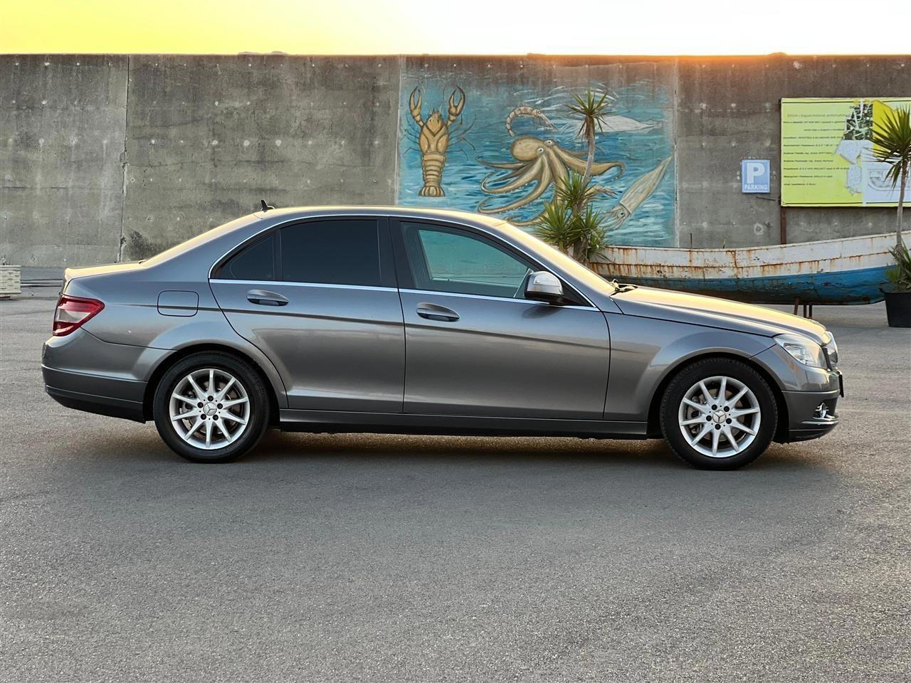 Mercedes-Benz C-Class - photo 3