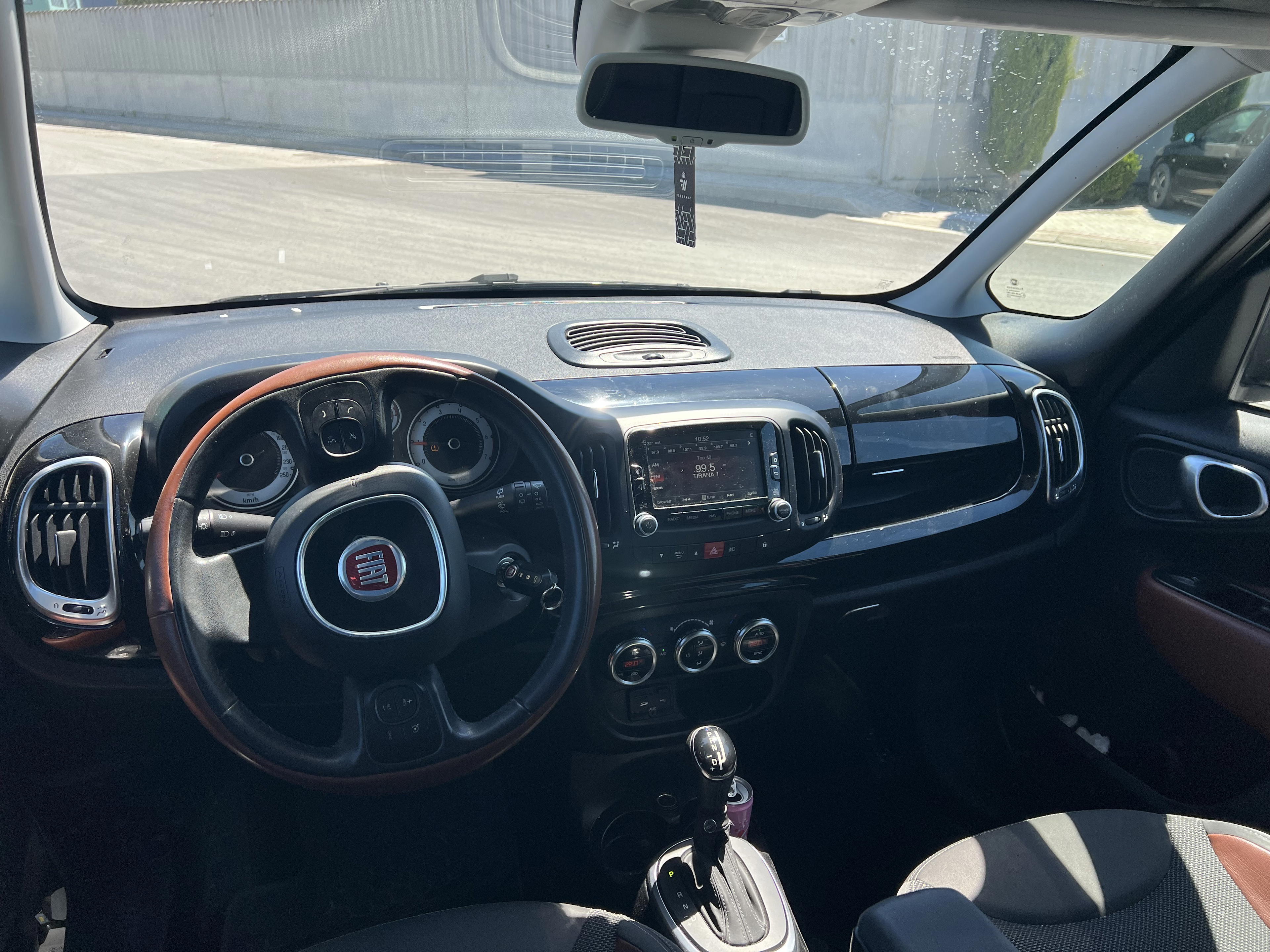 FIAT 500L - photo 3