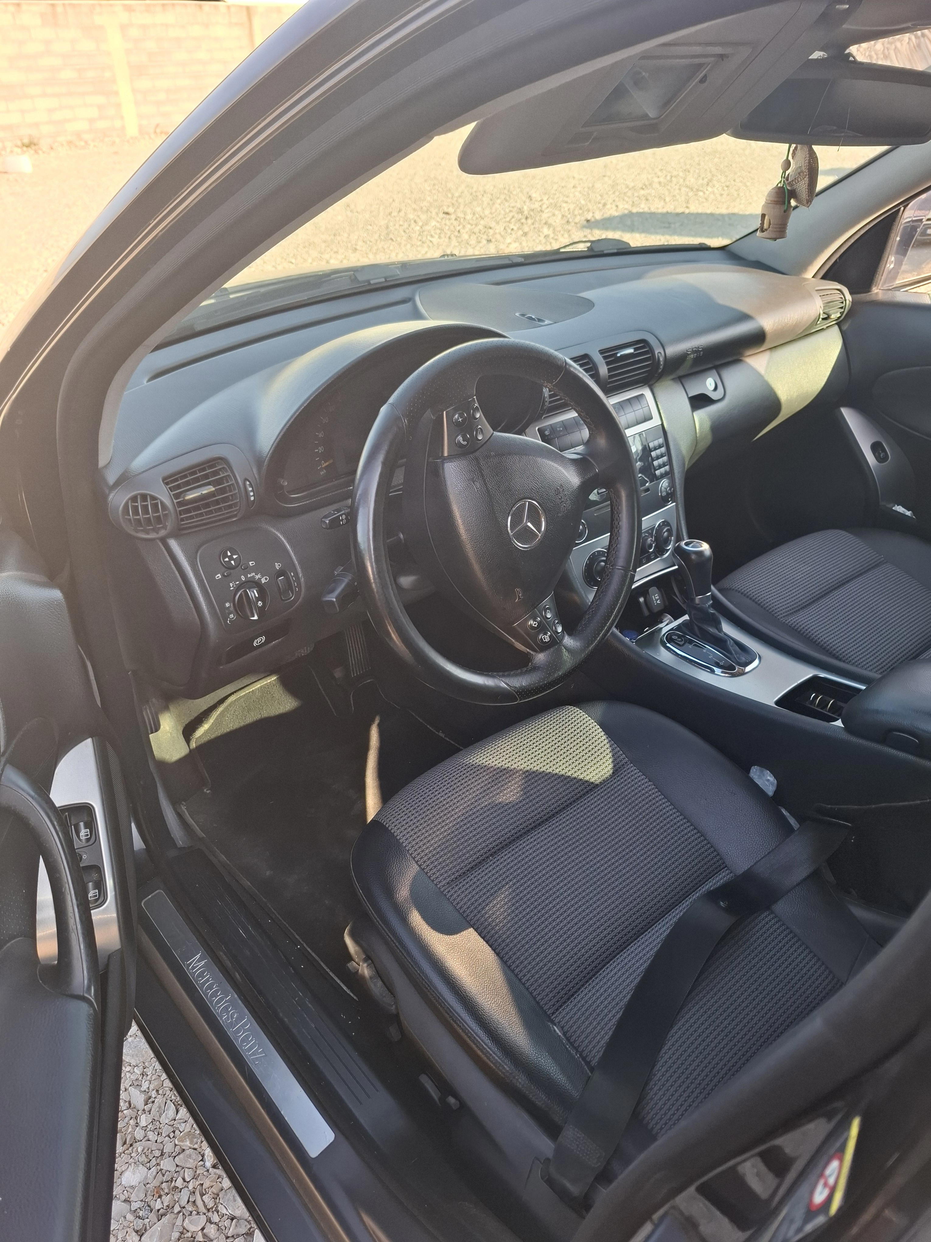 Mercedes-Benz C-Class - photo 3