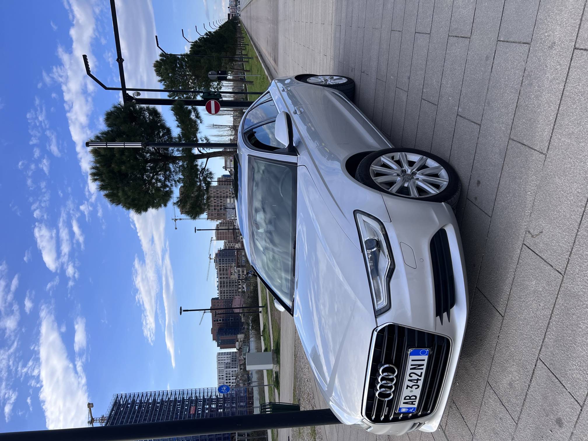 Audi A6 - main photo