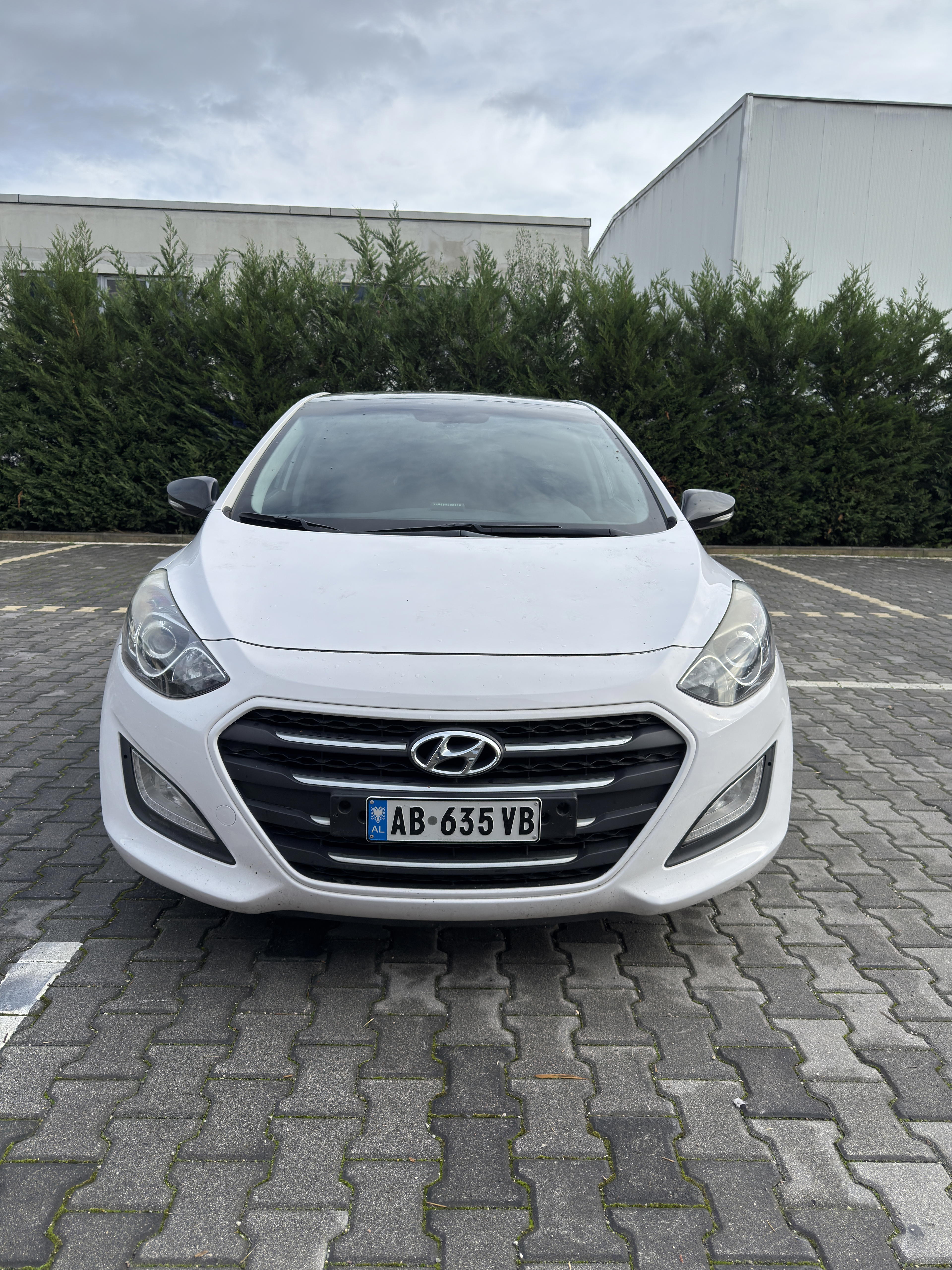 Hyundai I30 for rent