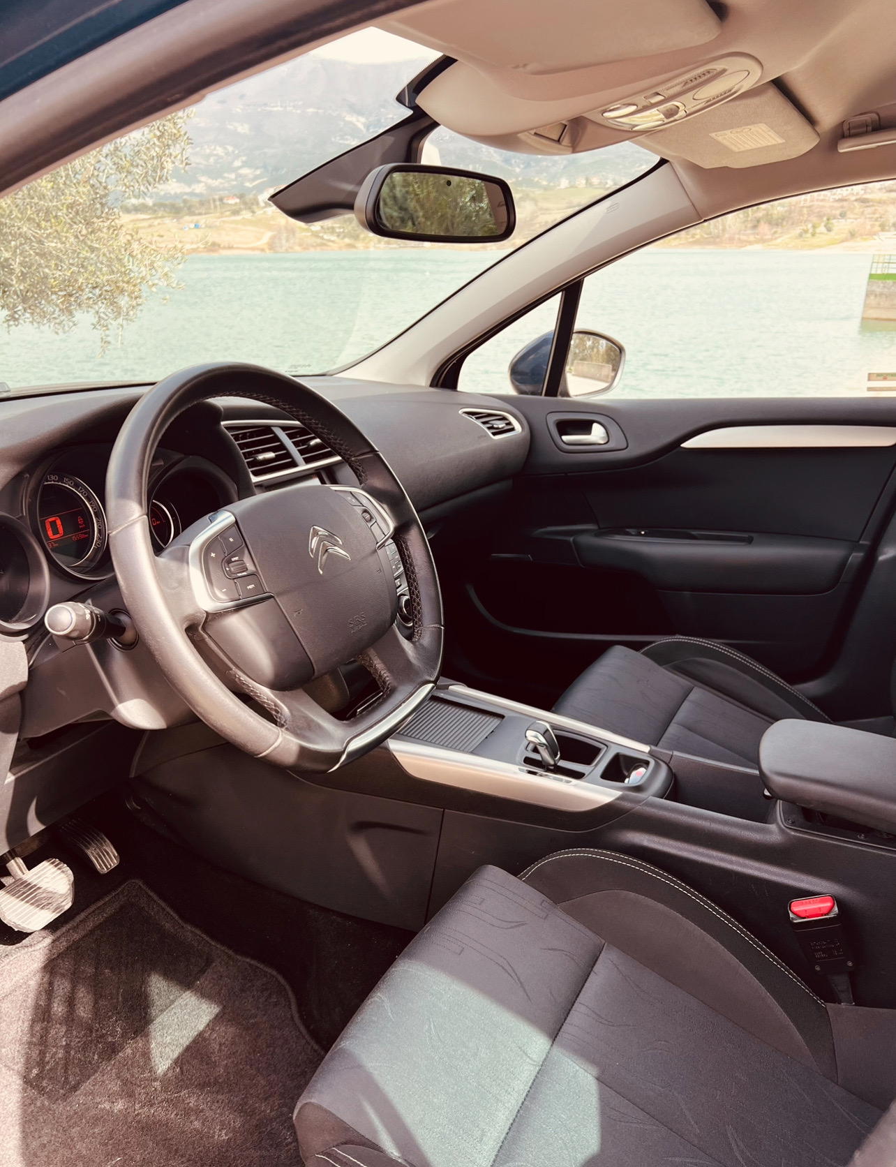 Citroen C4 - photo 4