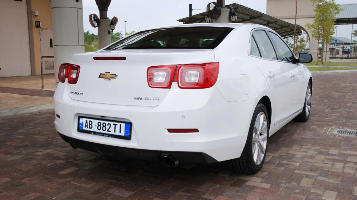 Chevrolet Malibu - side view