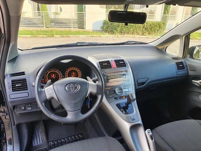 Toyota Auris - photo 3