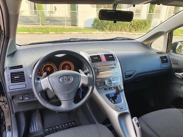 Toyota Auris - photo 3