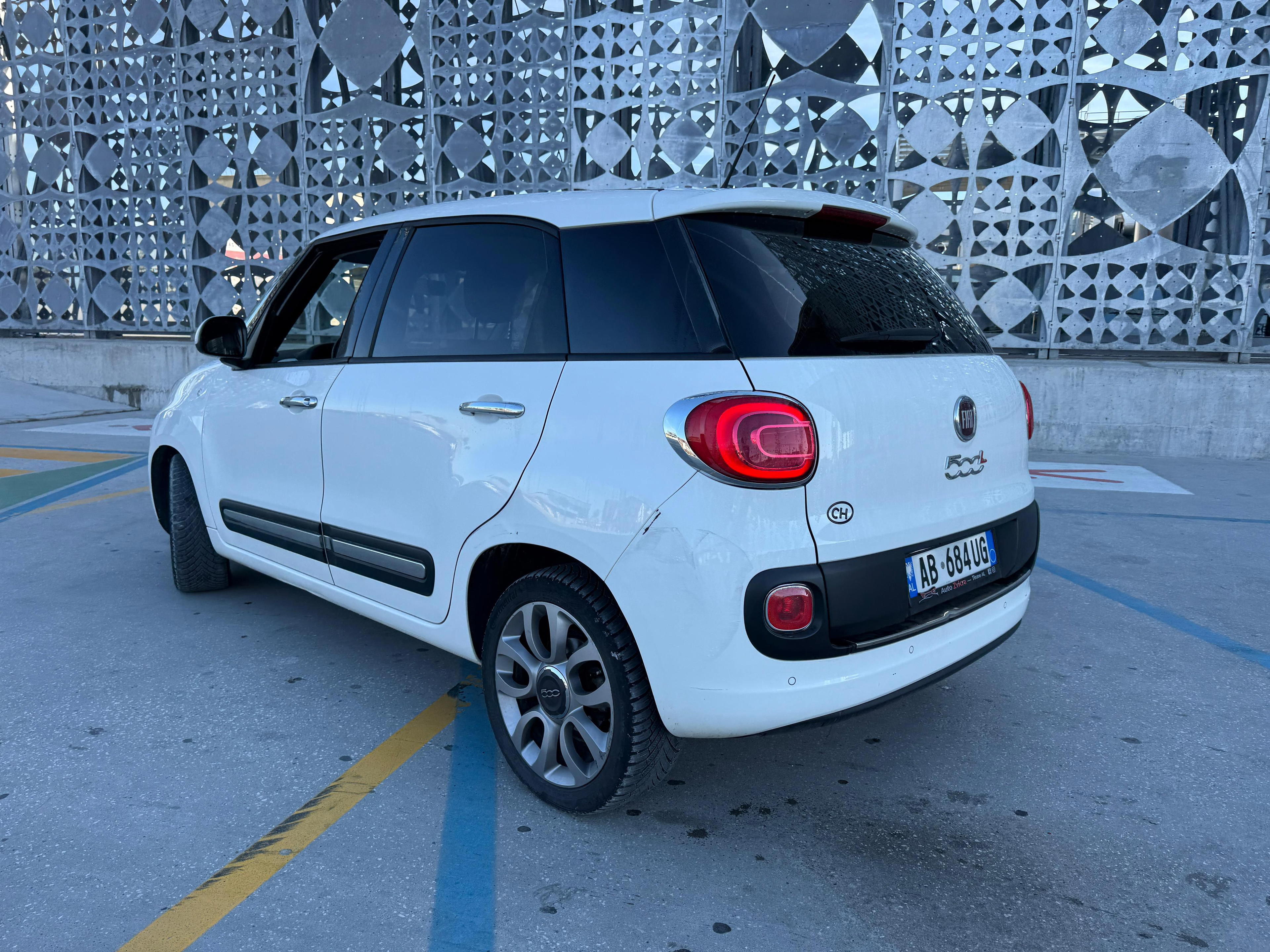 FIAT 500L - photo 4