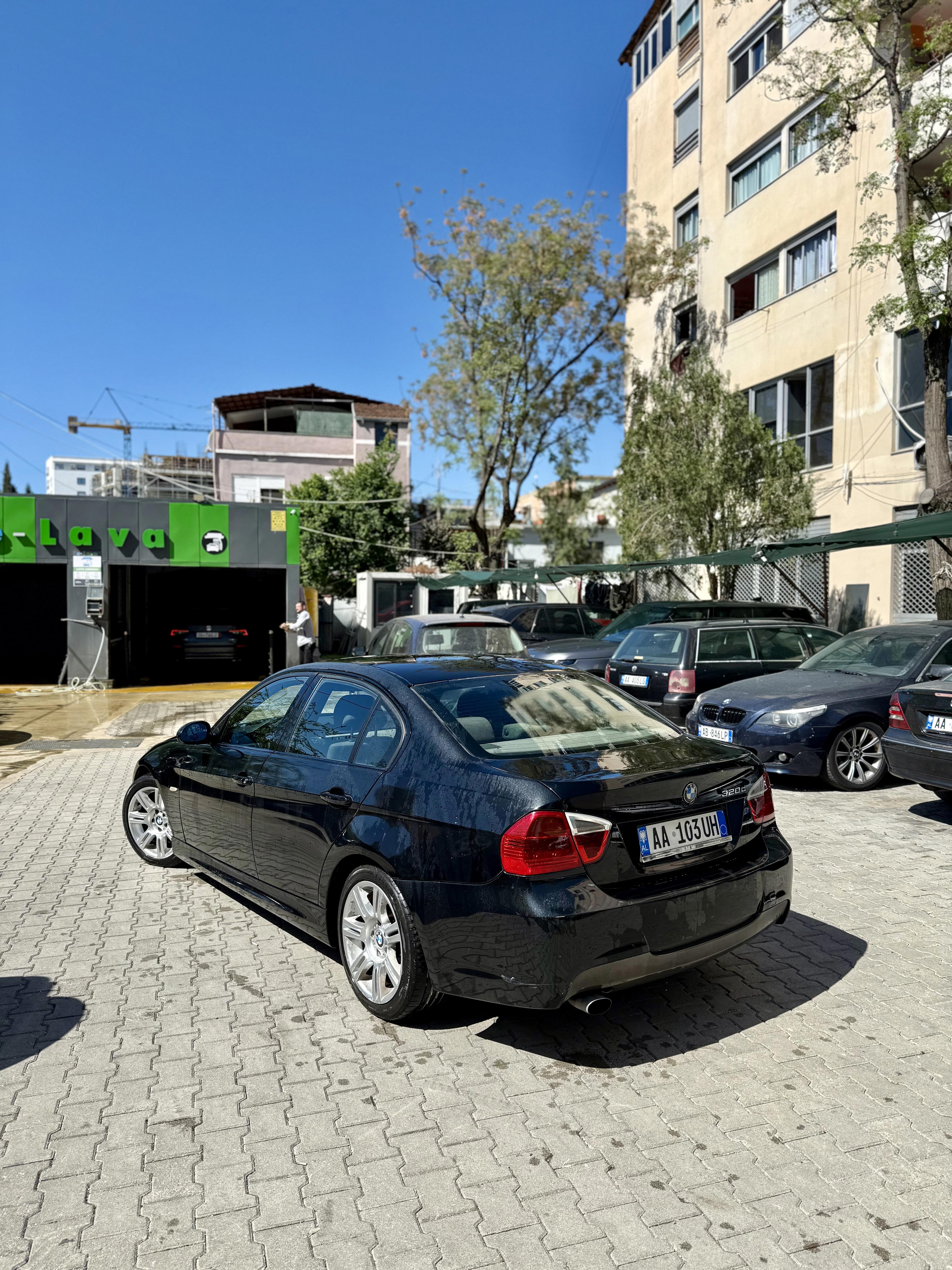 BMW 5 Series - side view