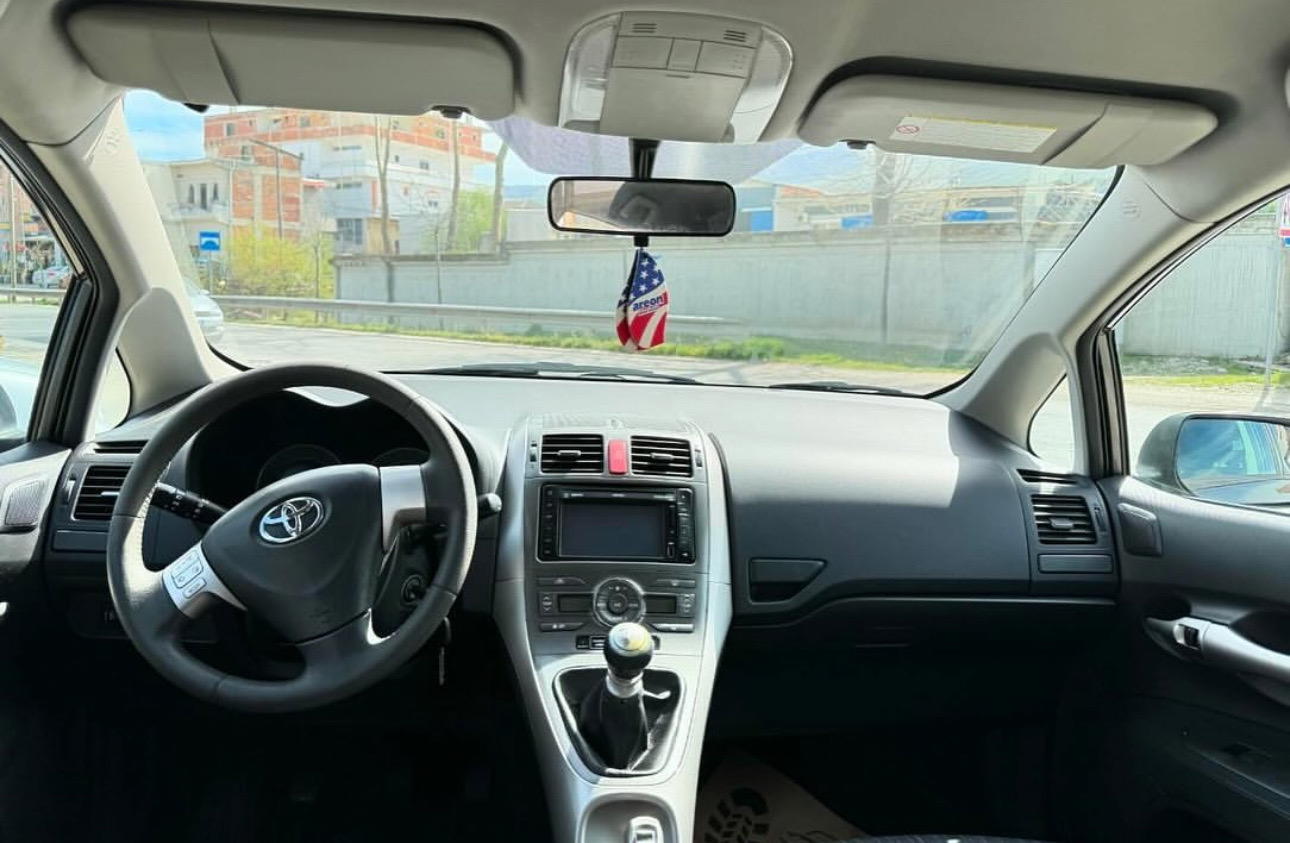 Toyota Auris - photo 3