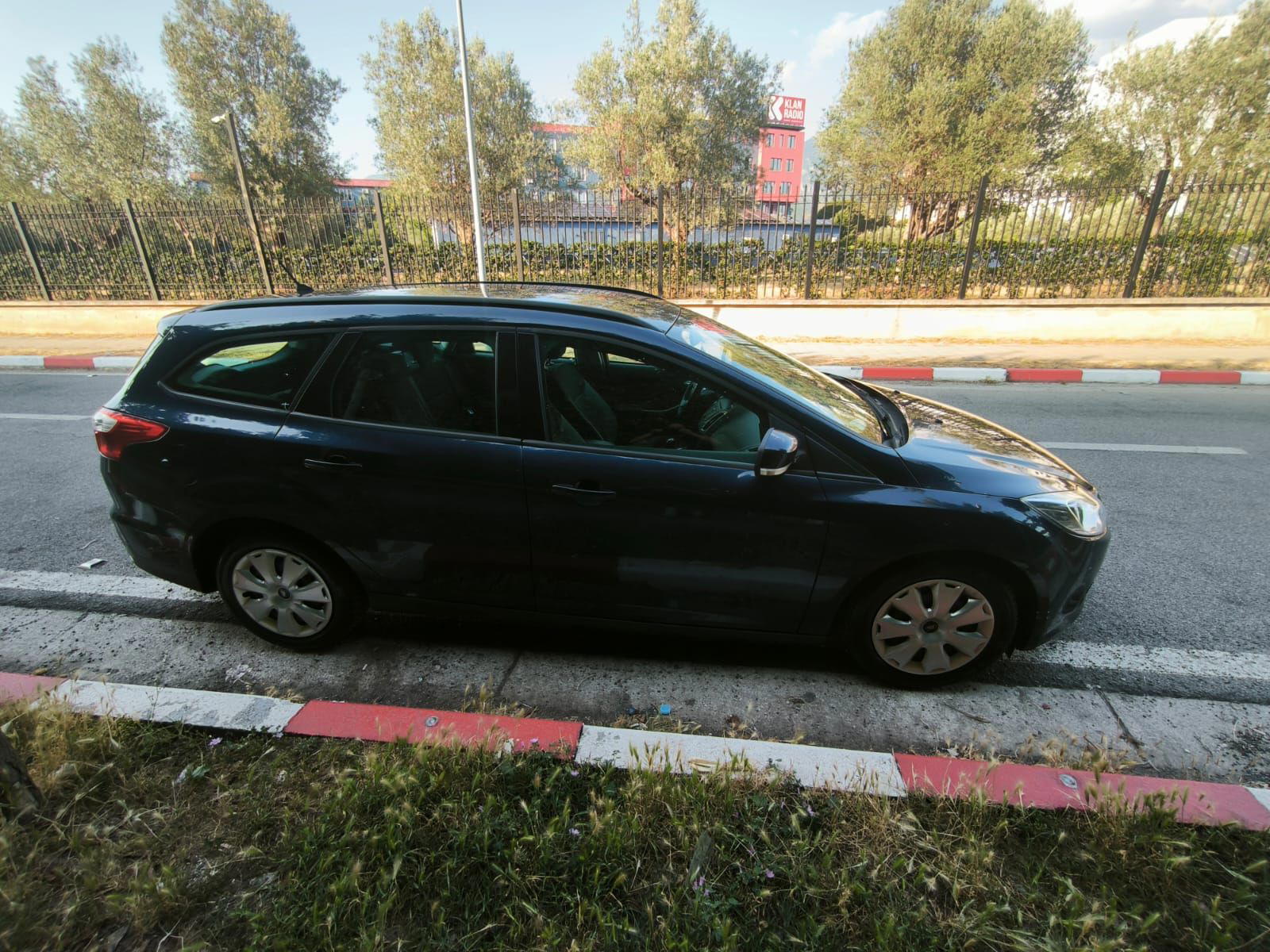 Ford Focus ST - side view