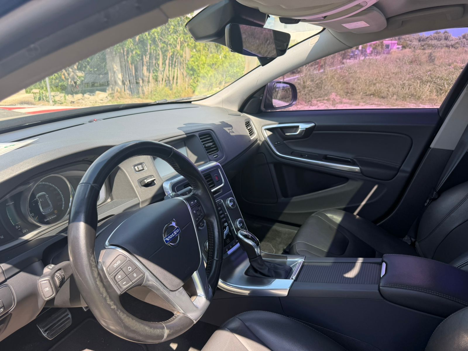 Volvo S60 - photo 3