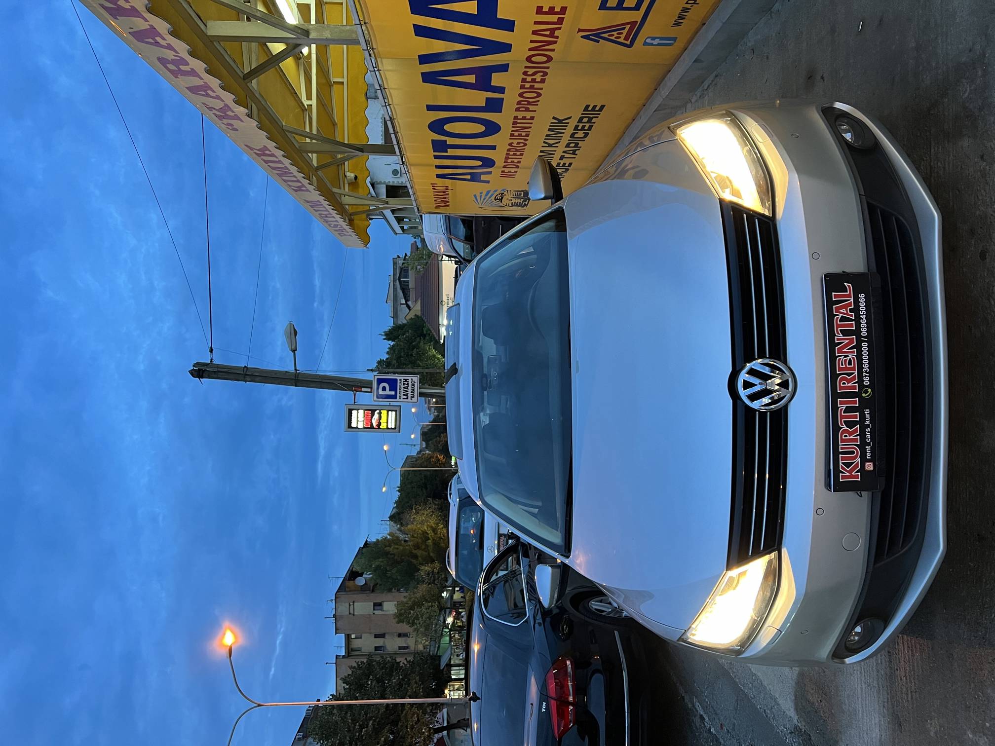 Volkswagen Jetta - side view