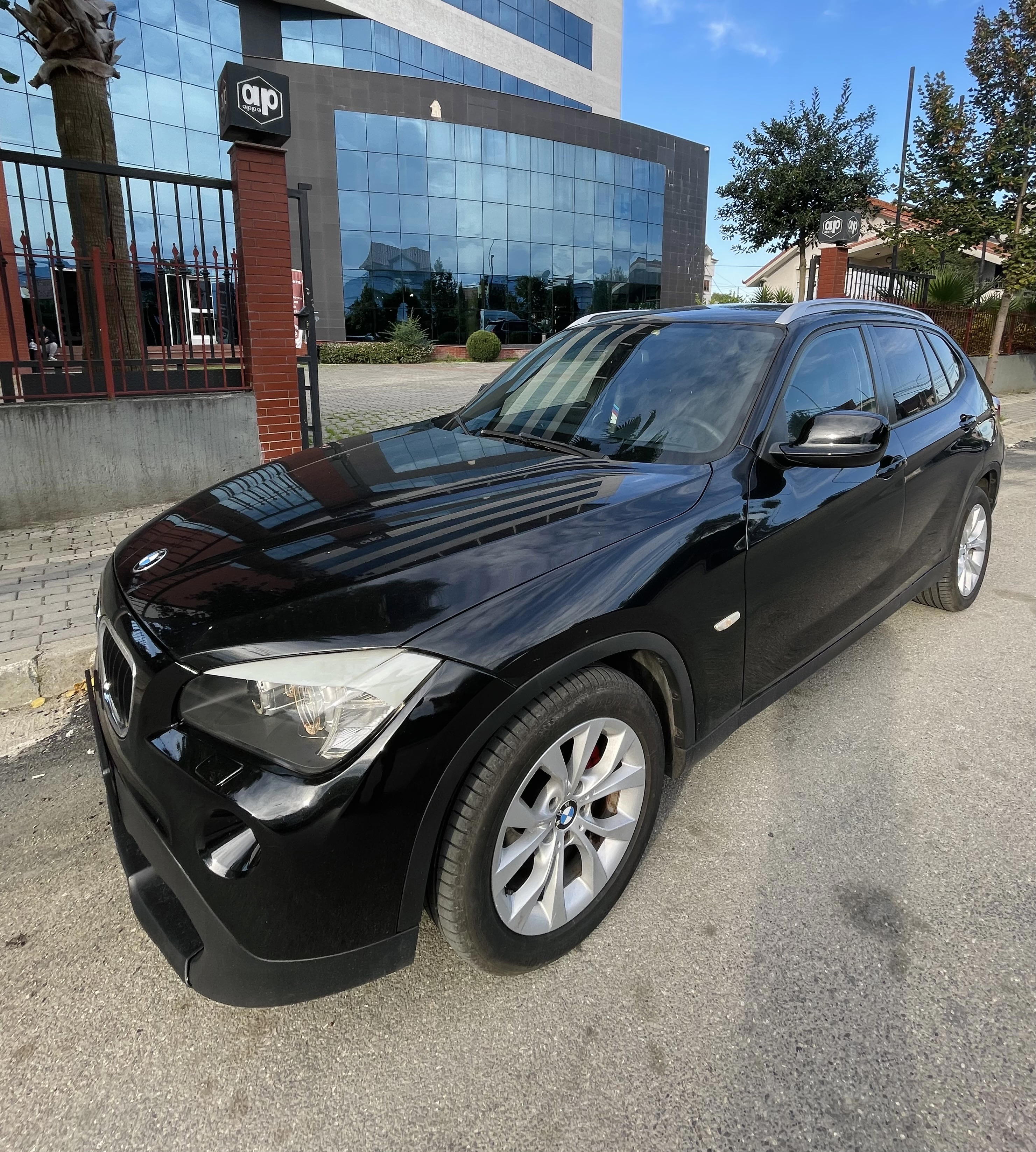 BMW X1 - main photo