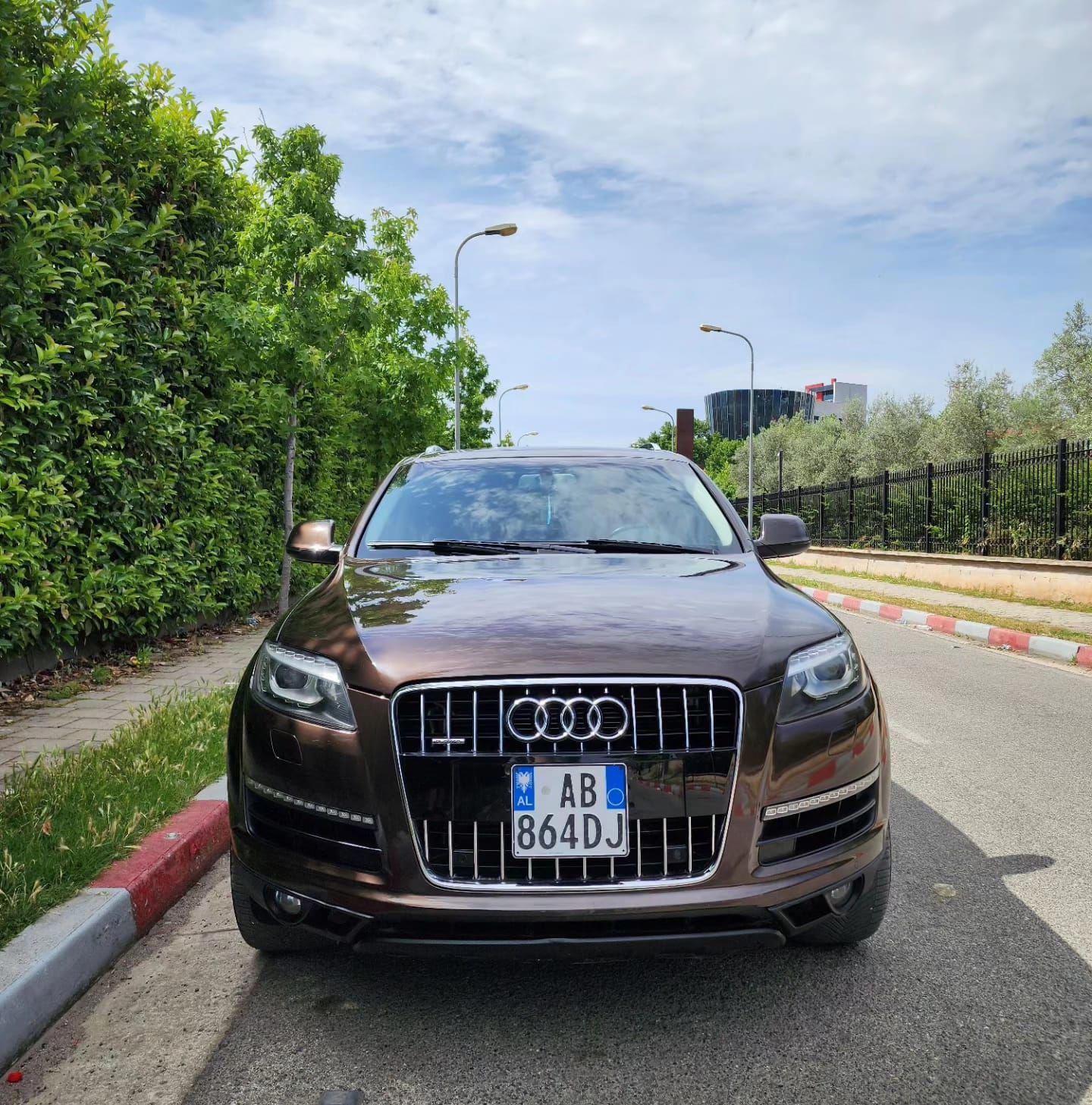 Audi Q7 - main photo