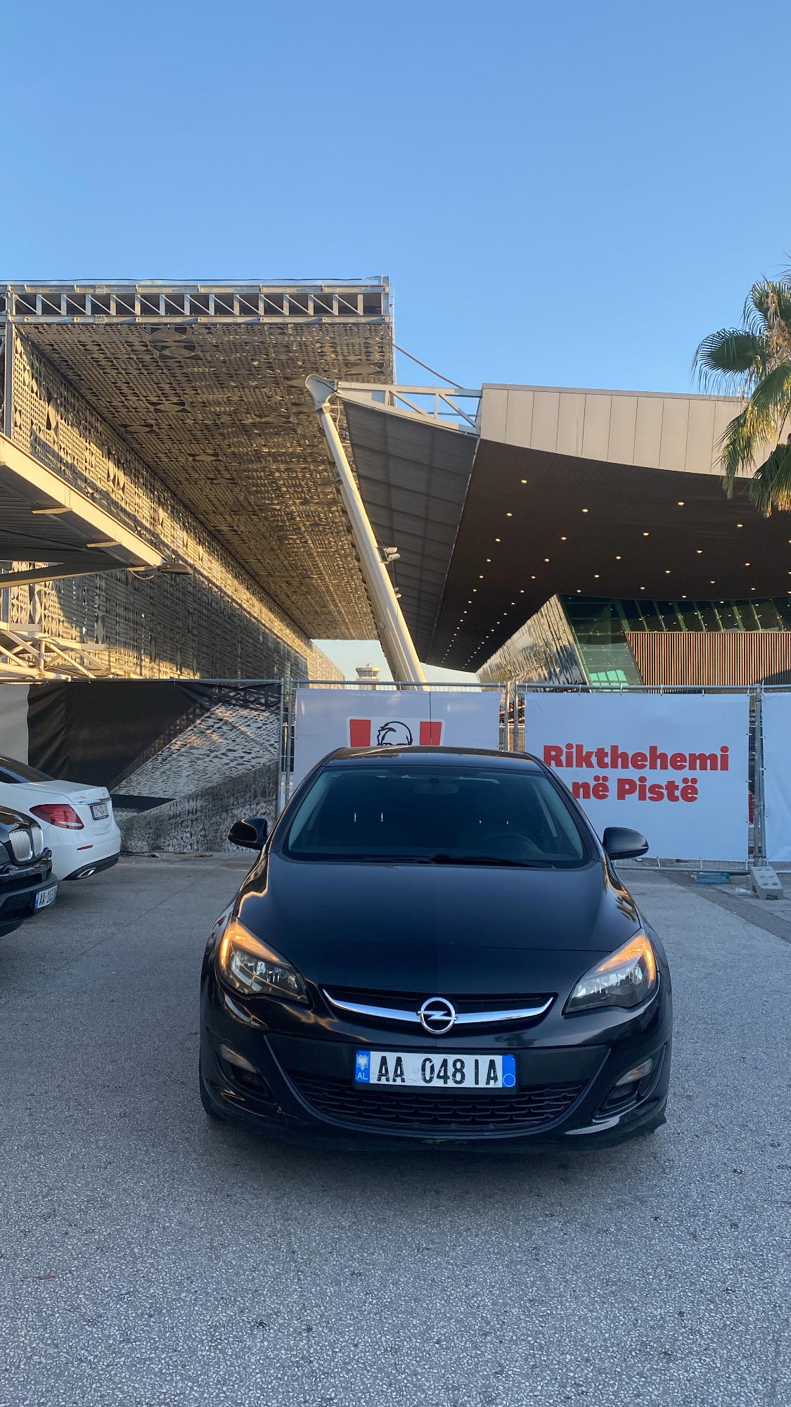 Opel Astra RentX Albania
