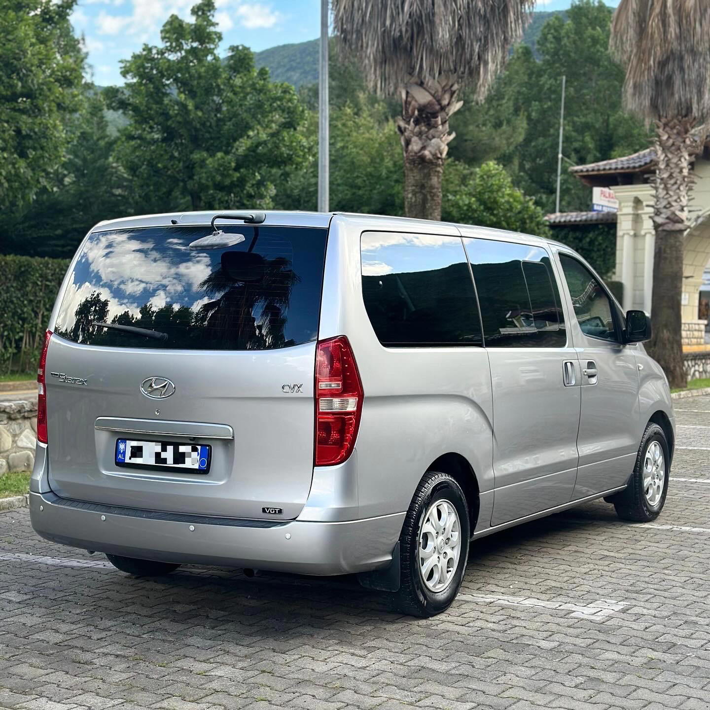 Hyundai Starex - photo 3