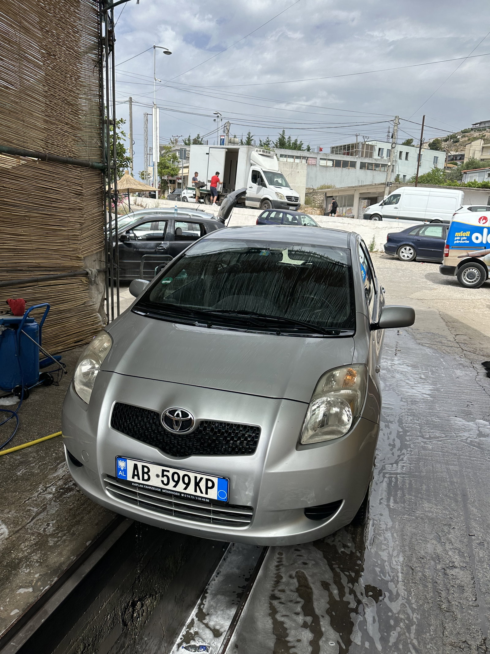 Toyota Yaris - photo 3