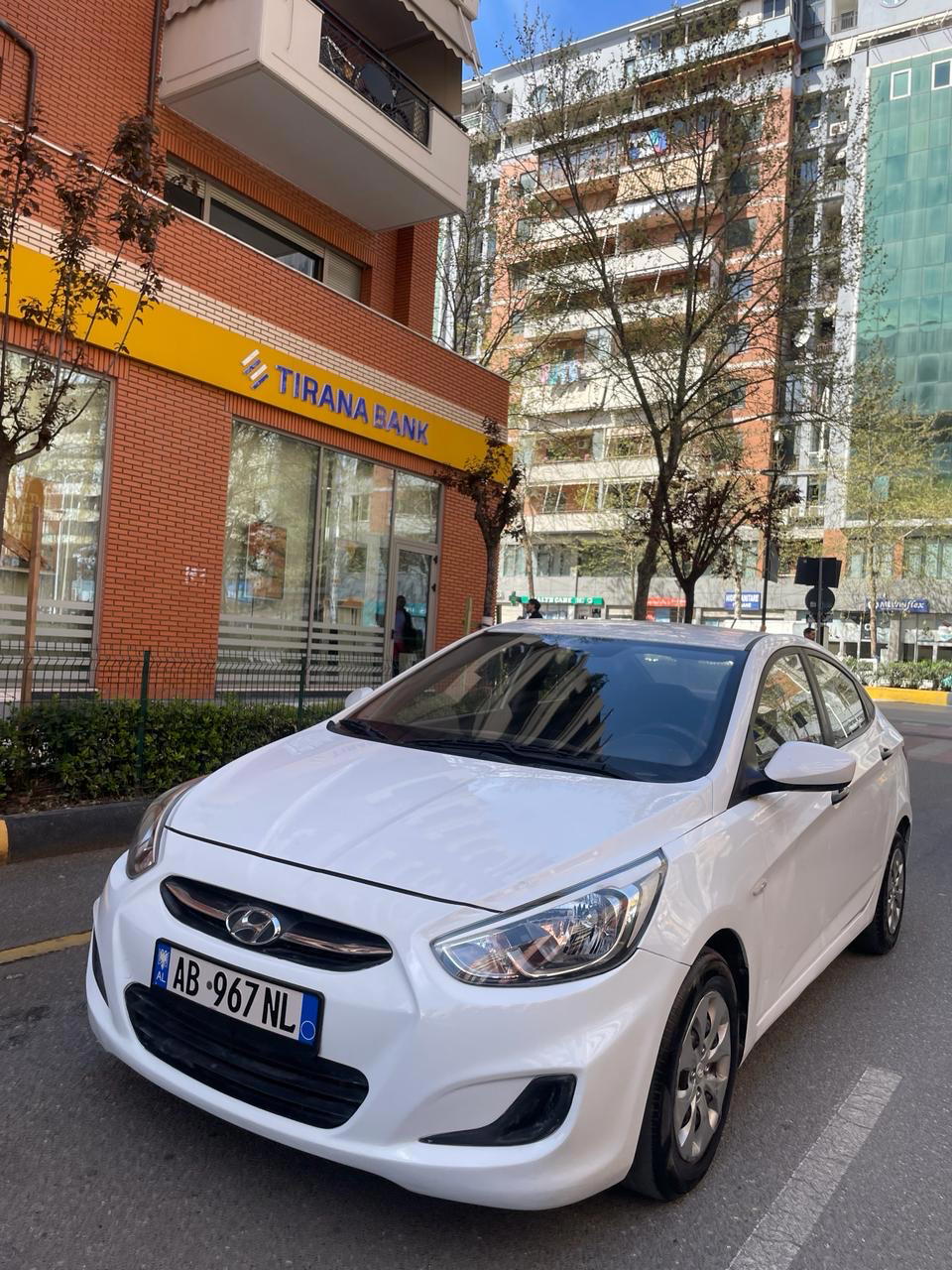 Hyundai Accent - photo 4