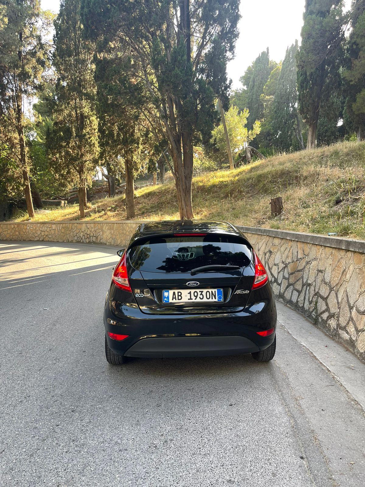 Ford Fiesta - photo 3