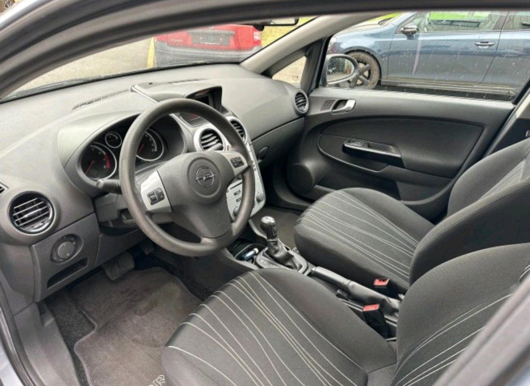 Opel Corsa - photo 4