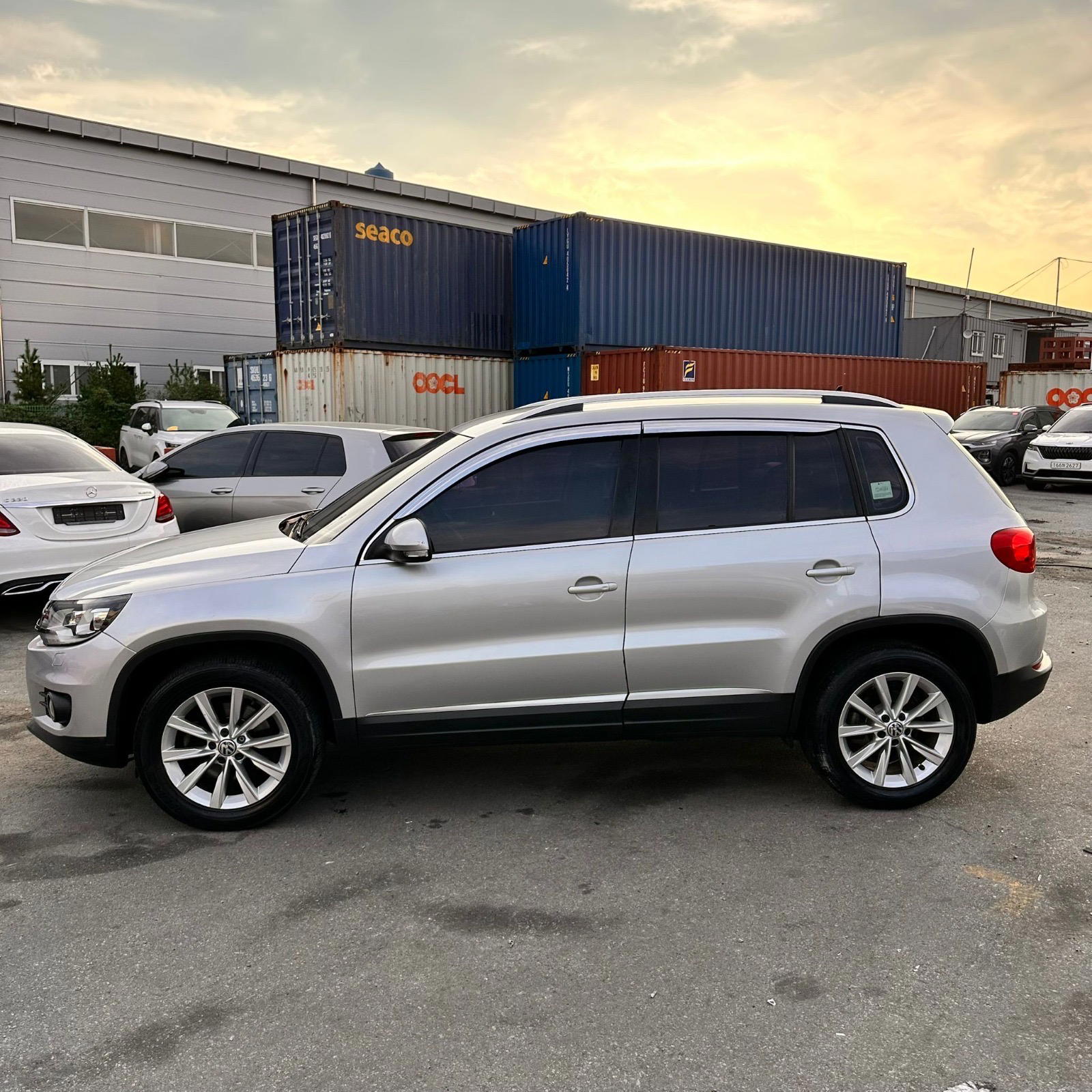 Volkswagen Tiguan - photo 4