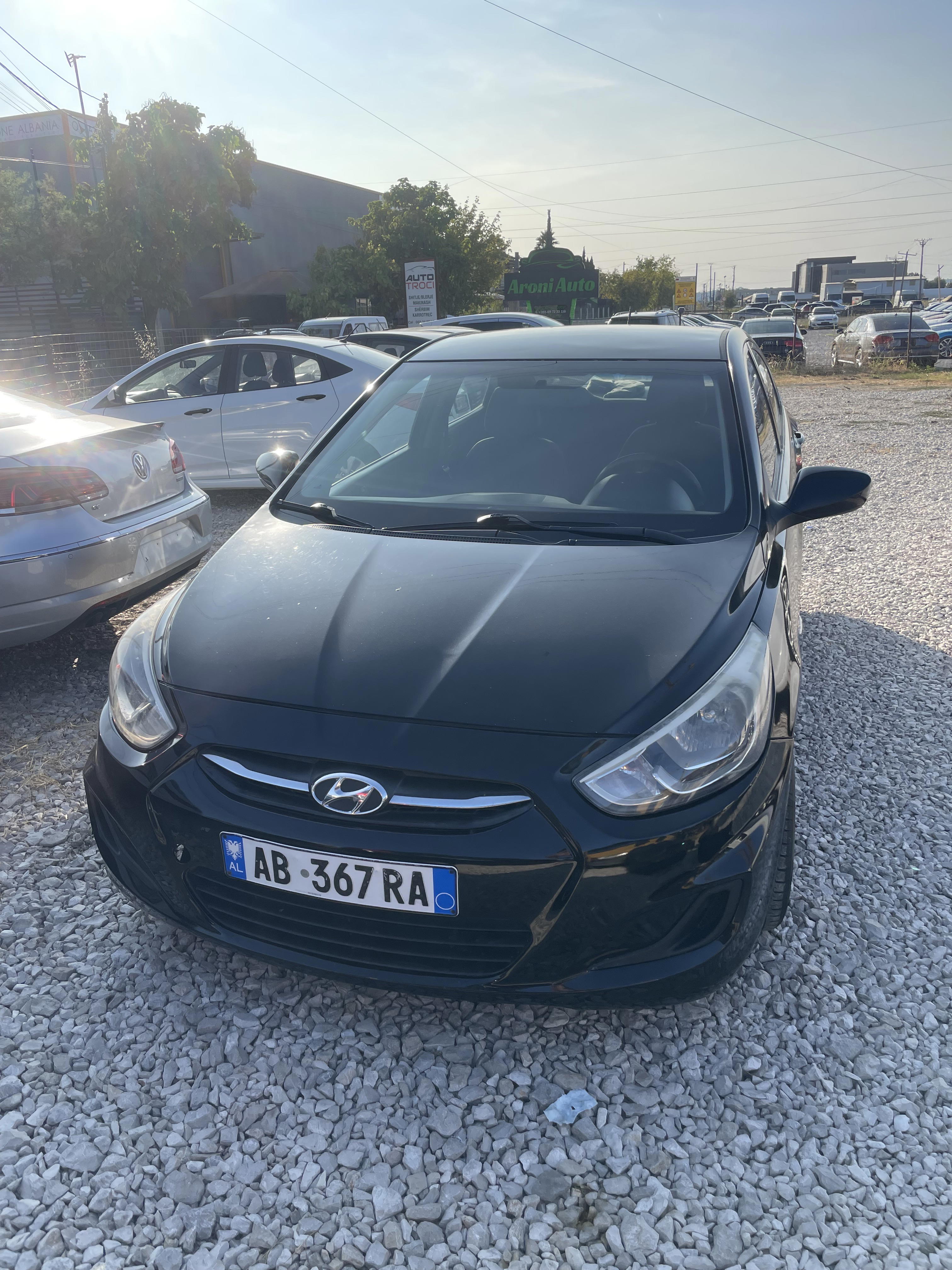 Hyundai Accent RentX Albania