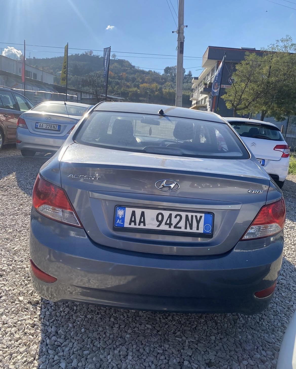 Hyundai Accent - photo 3