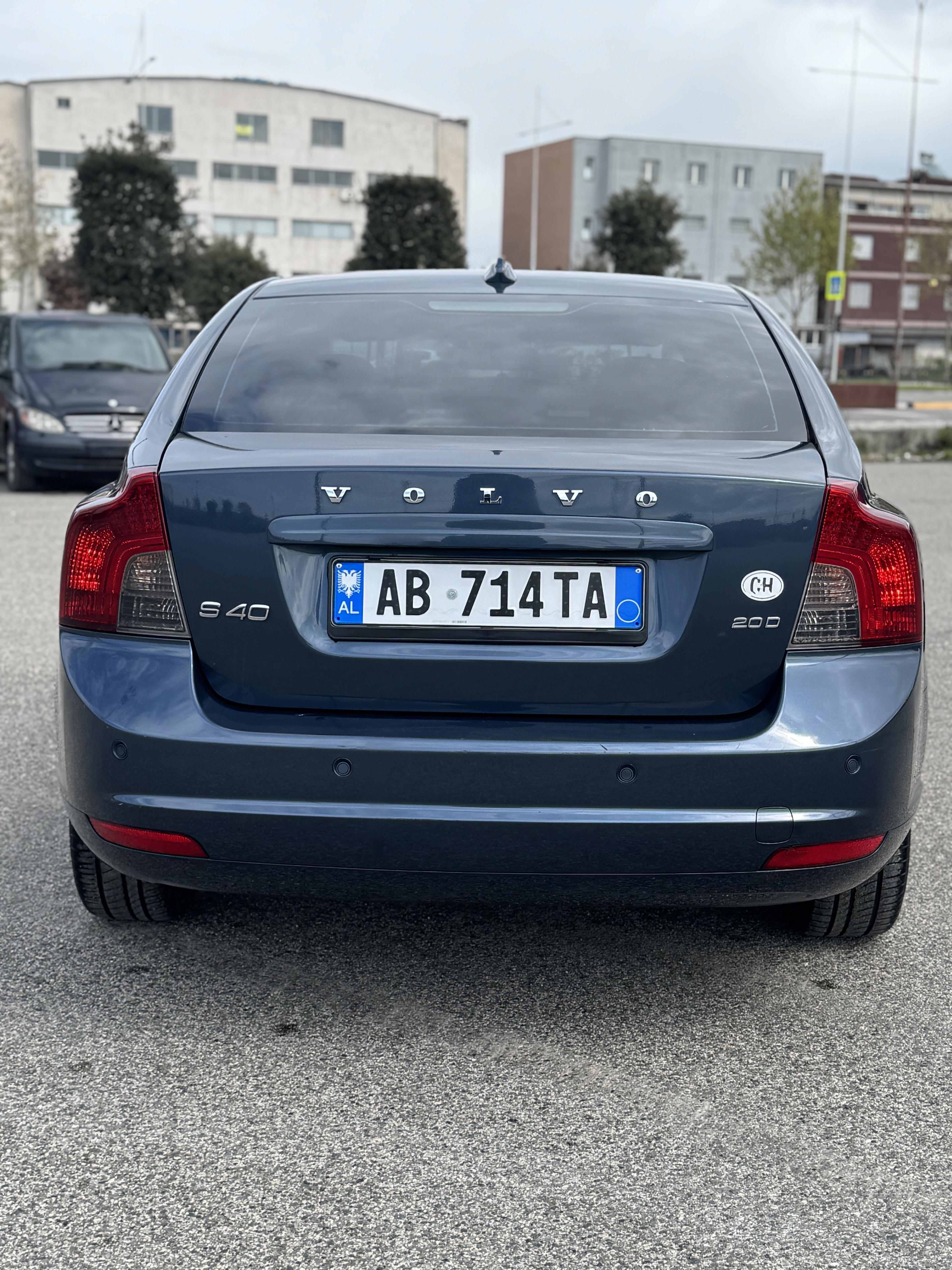 Volvo S40 - photo 4
